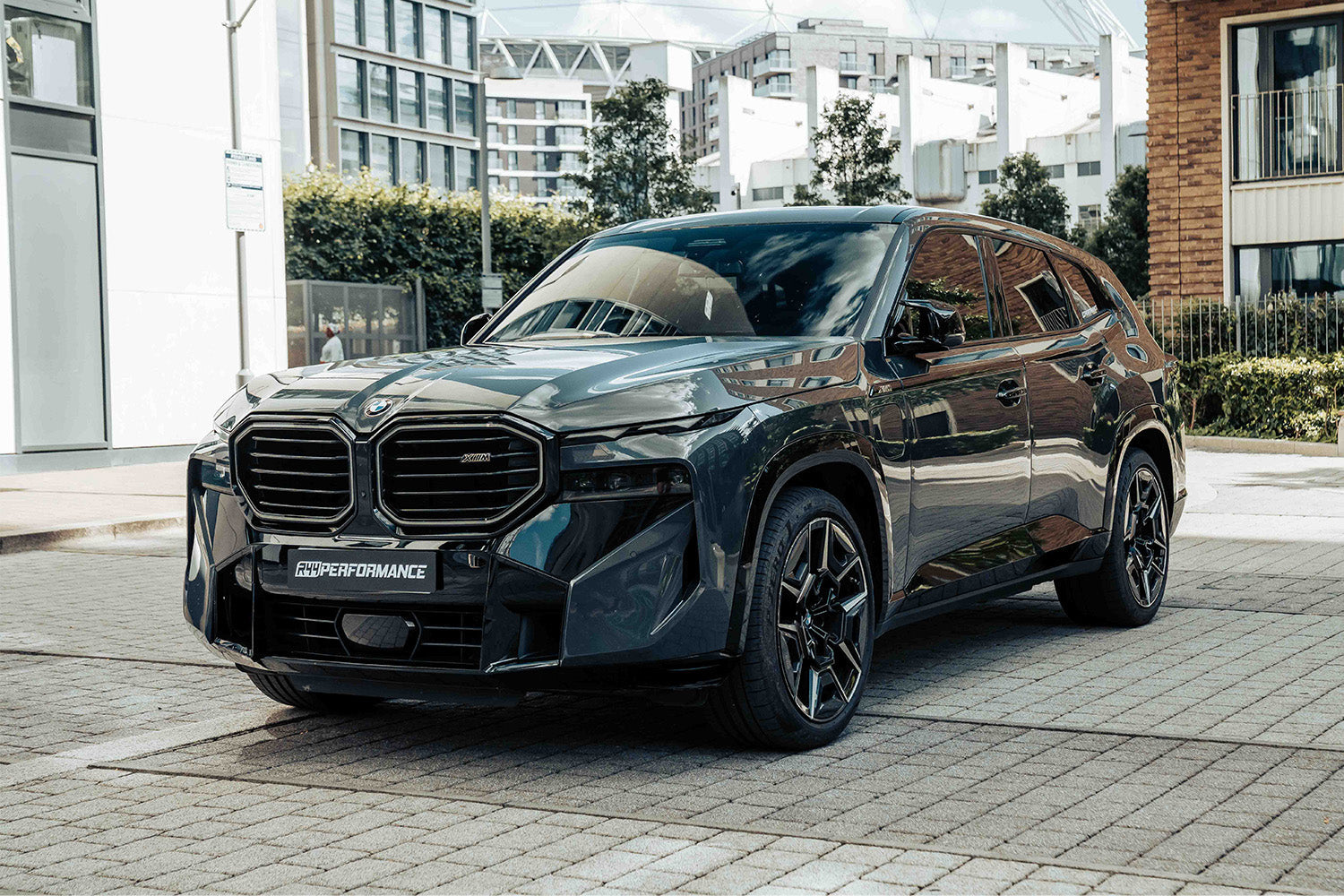 BMW G09 XM Specifications, Features & Vehicle Information Guide