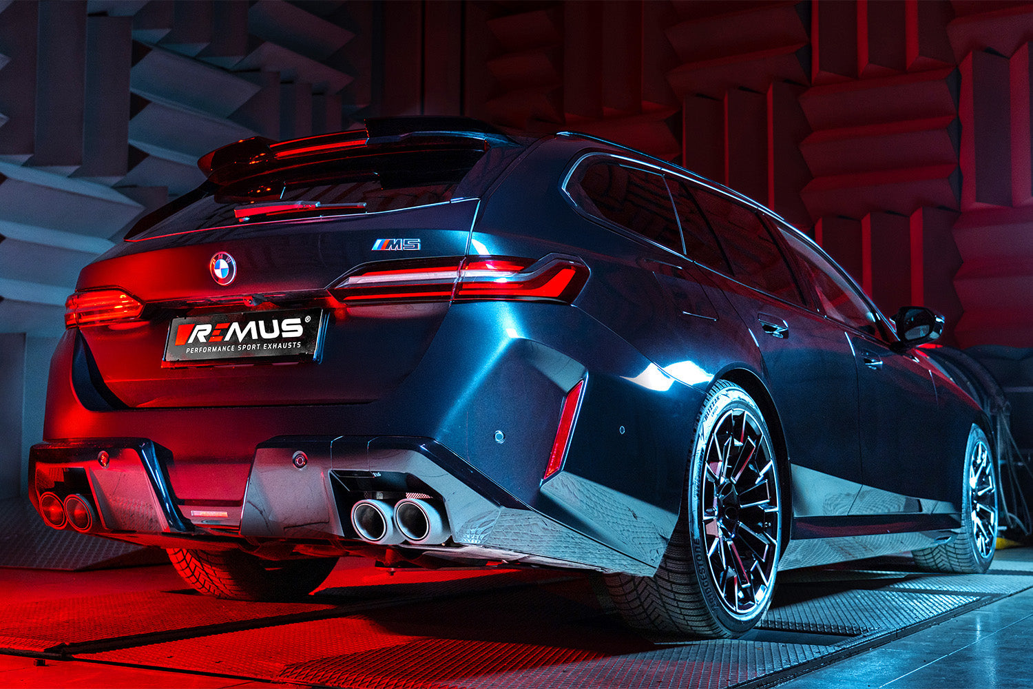 BMW G90 M5 with Remus exhaust system installed rear view