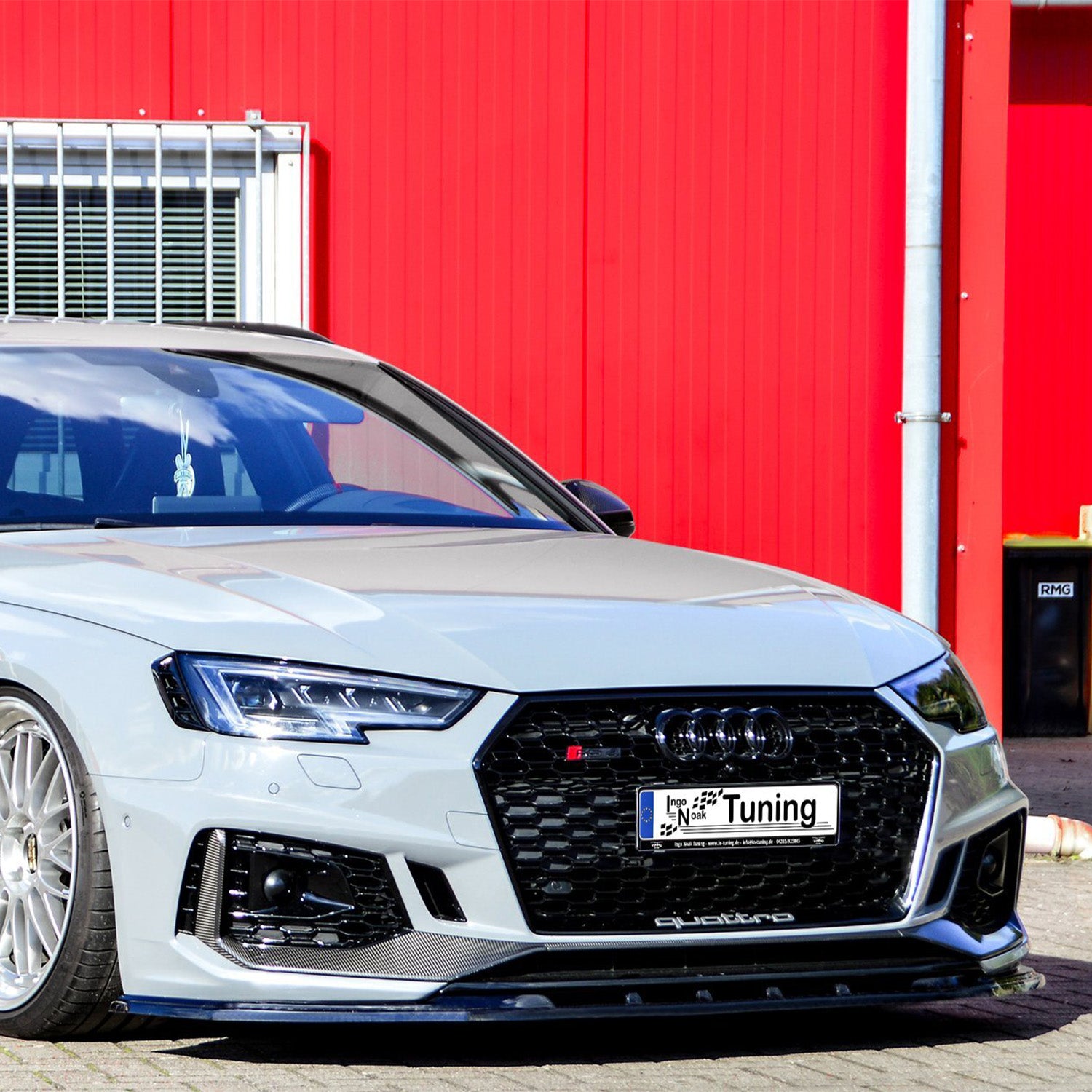 Audi RS4 B9 Avant Aggressive Gloss Black Front Splitter