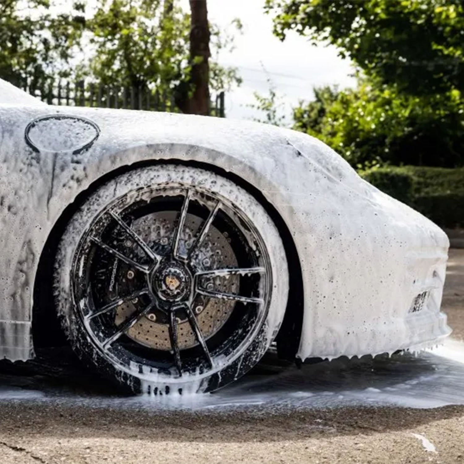 Auto Finesse Avalanche Snow Foam Dwelling