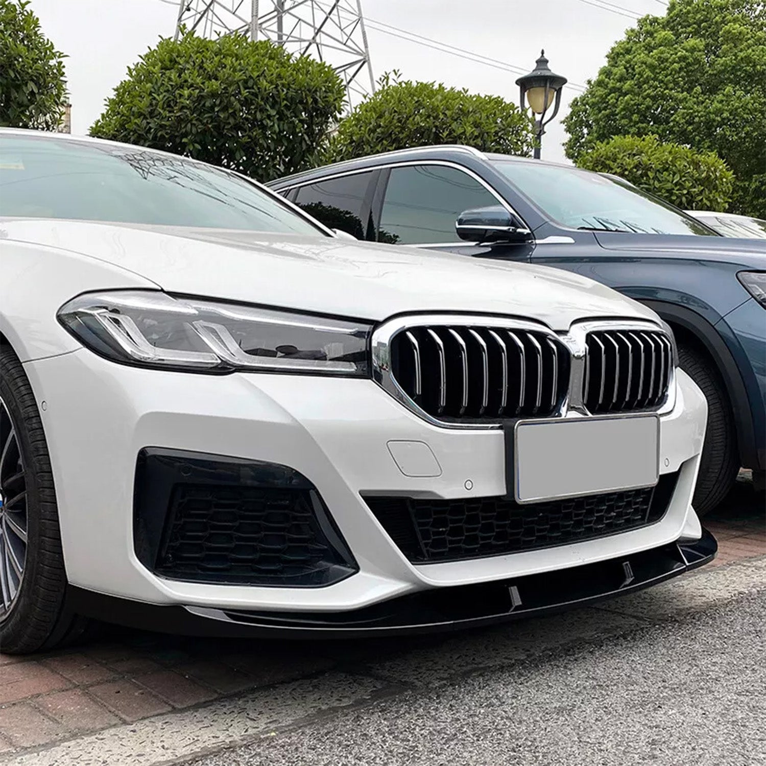 BMW G30 & G31 5 Series LCI Gloss Black Front Splitter