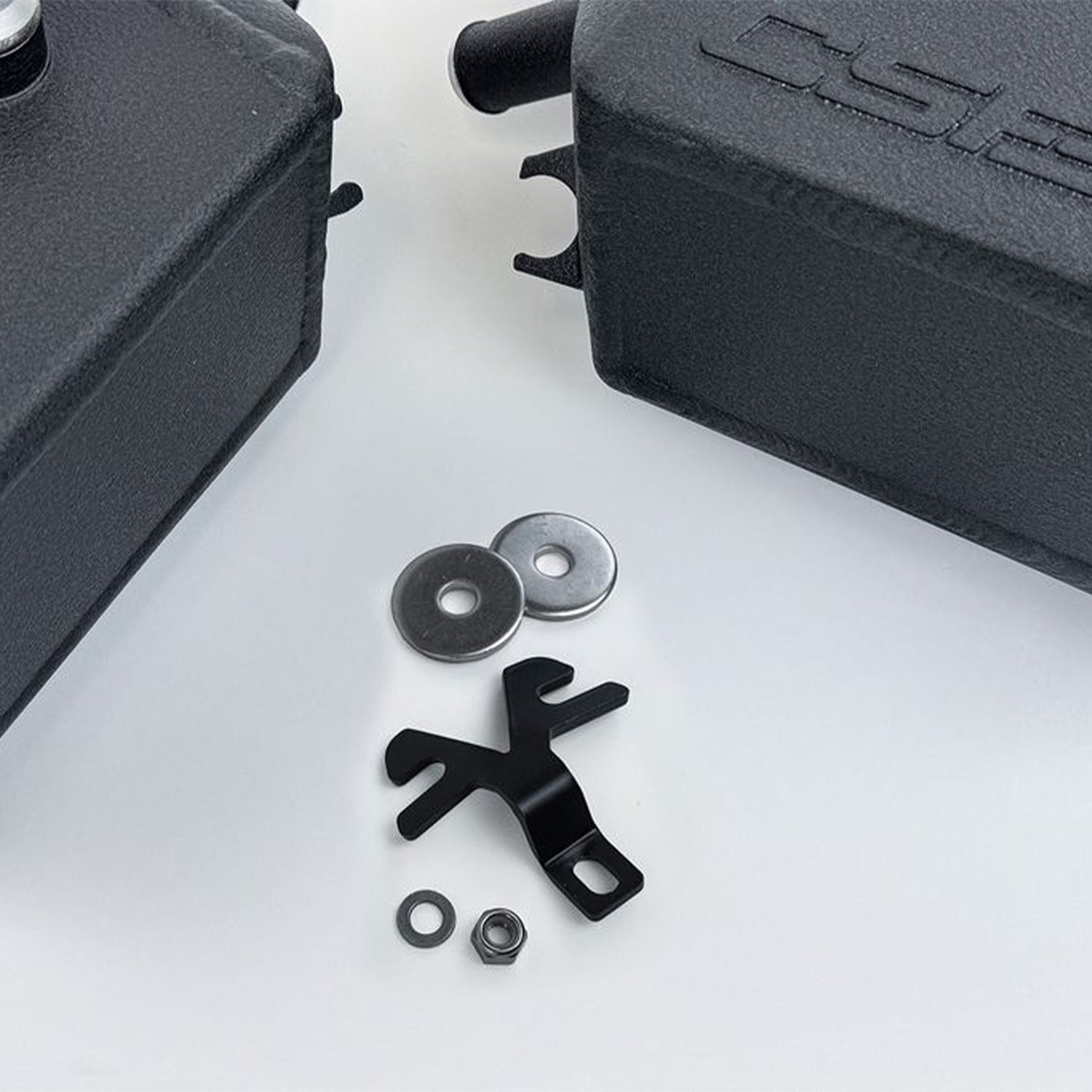 CSF Radiators BMW G90 & G99 M5 S68 High Performance Charge Air Coolers 8351