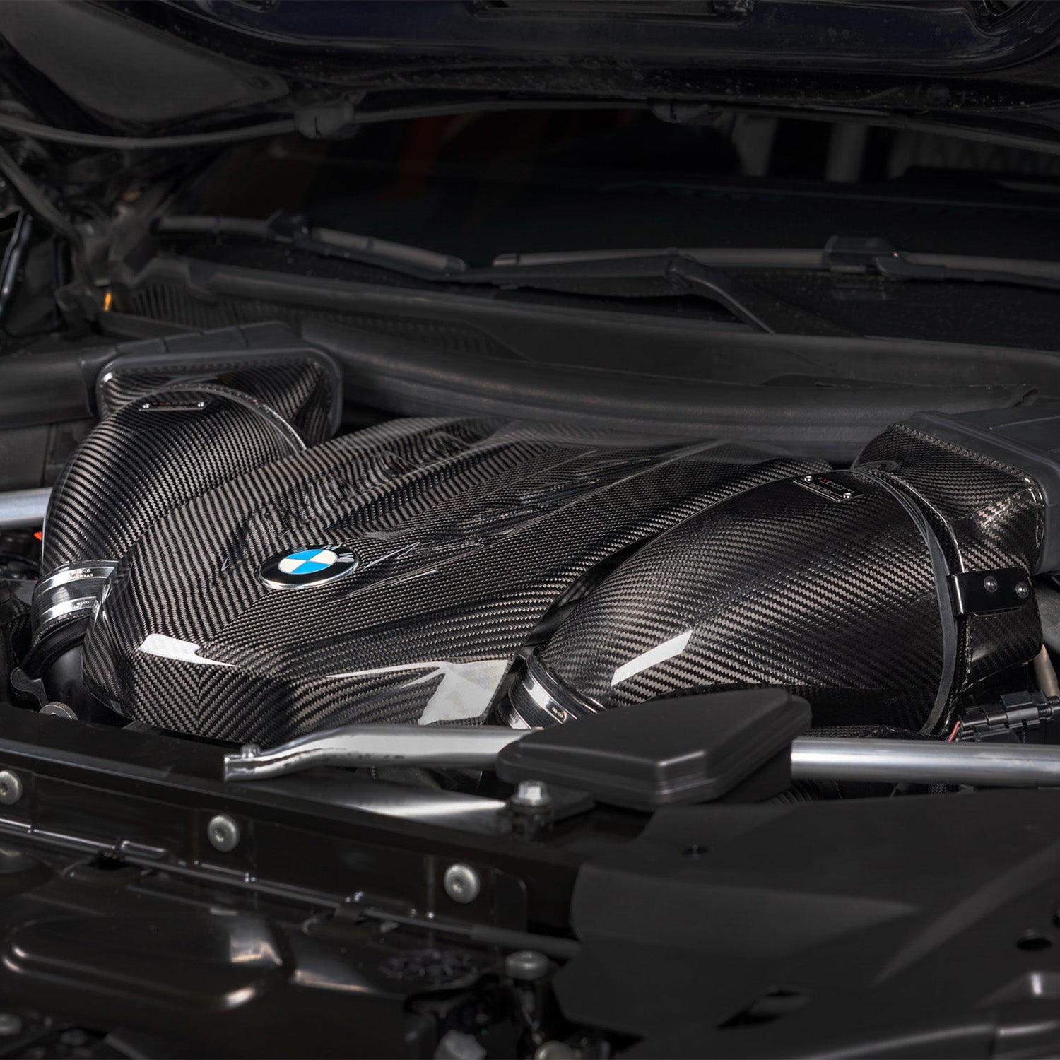 Eventuri BMW G05 X5 & G06 X6 M50i Carbon Fibre Intake System