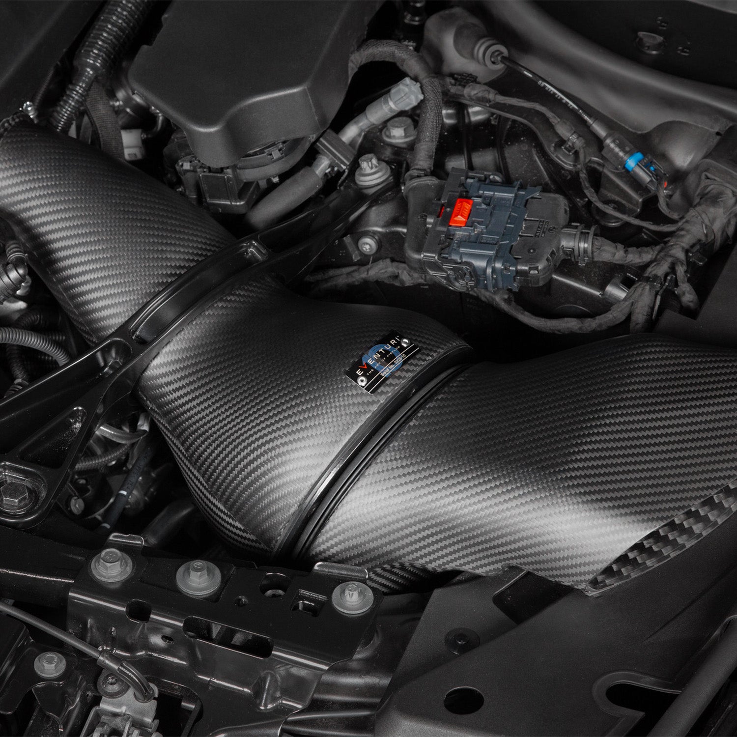 Eventuri BMW G90 & G99 M5 Carbon Fibre Intake System Close Up