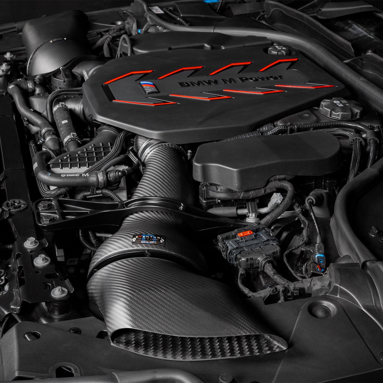 Eventuri BMW G90 & G99 M5 Carbon Fibre Intake System Side View