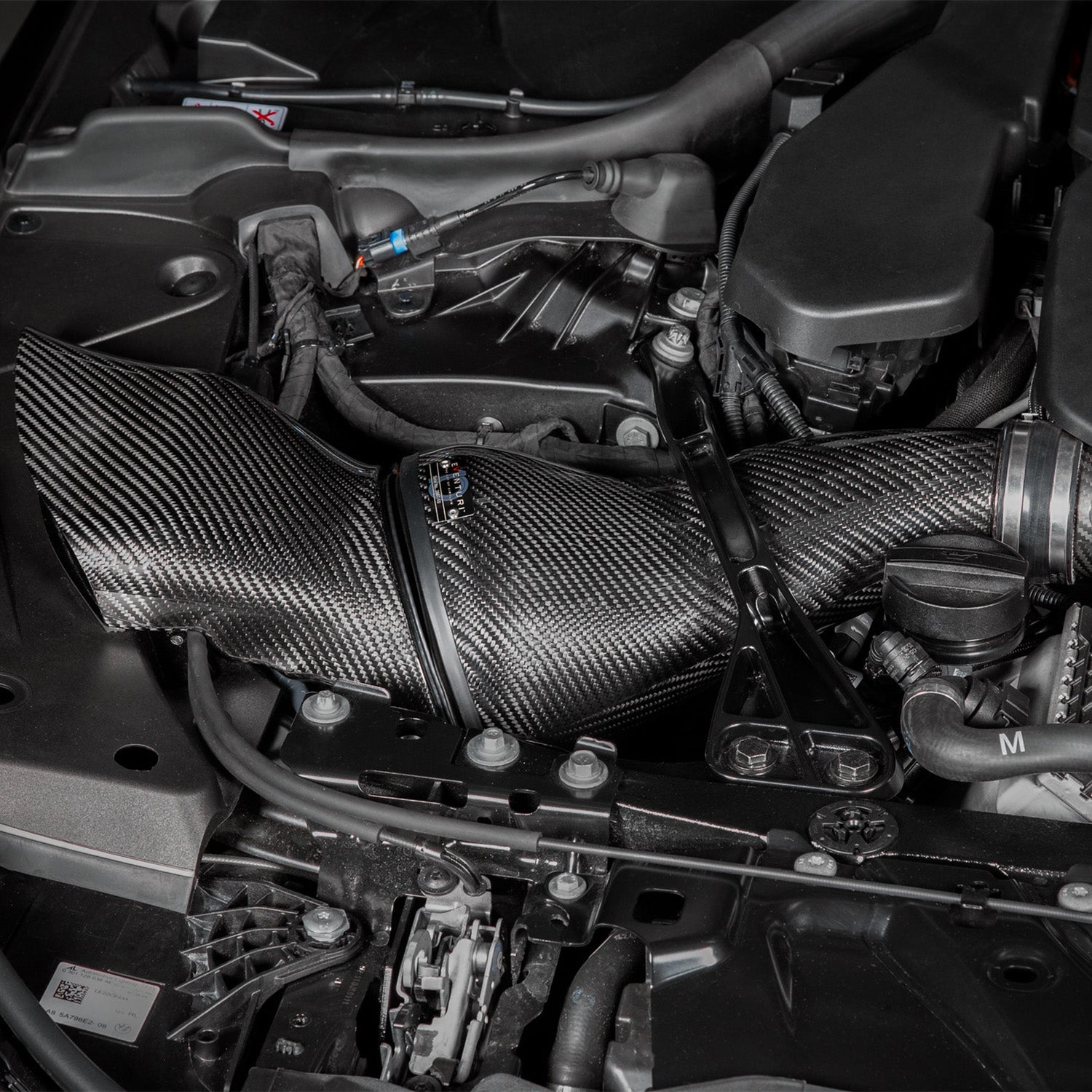 Eventuri BMW G90 & G99 M5 Carbon Fibre Intake System Close Up