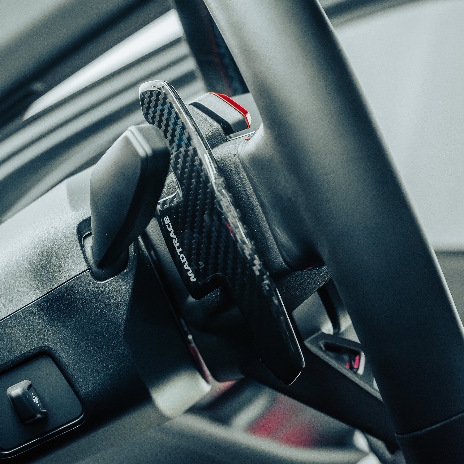 JQ Werks Madtrace® BMW G90 & G99 M5 Magnetic Paddle Shifters