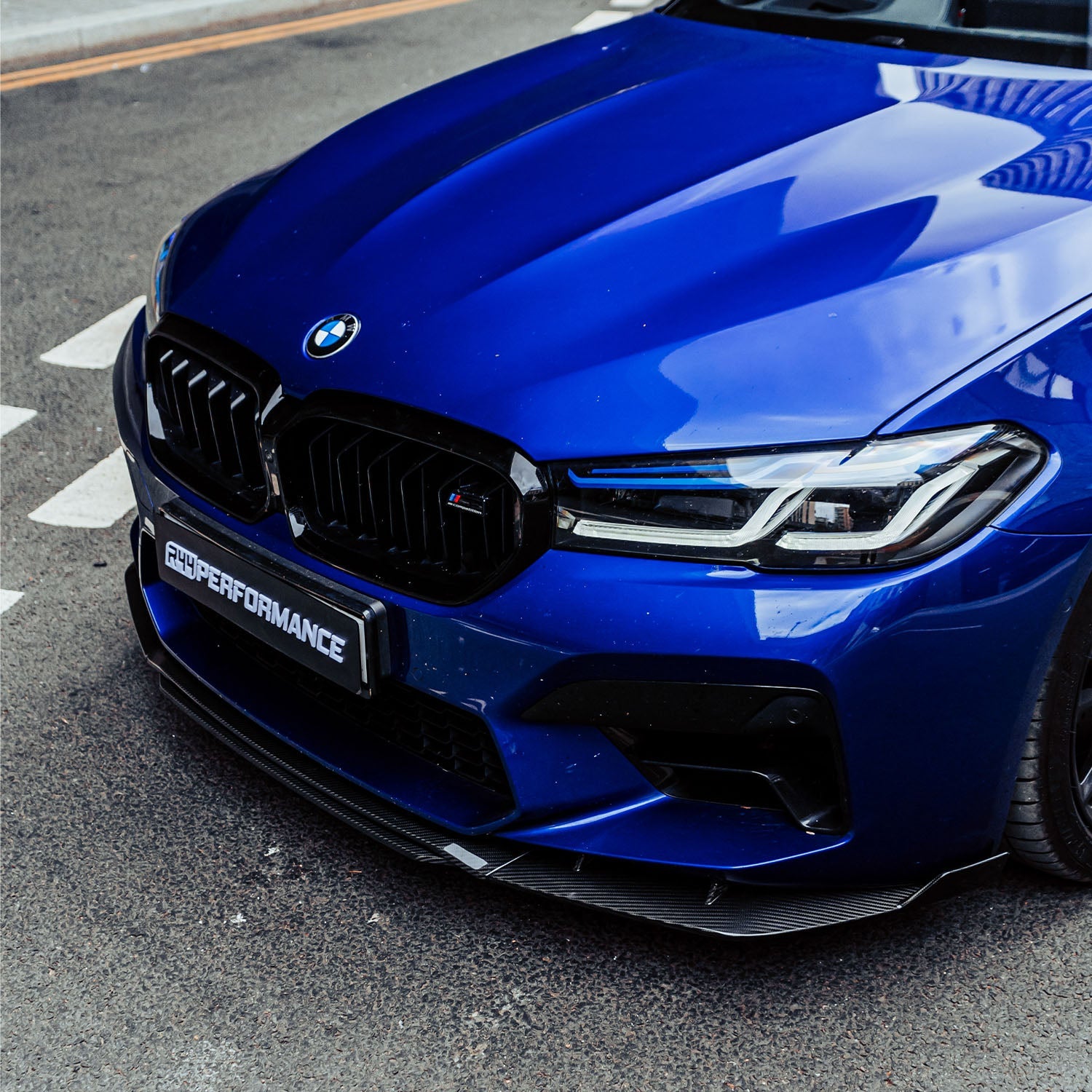 MHC+ BMW F90 M5 LCI Low Line Carbon Fibre Front Splitter Fitted