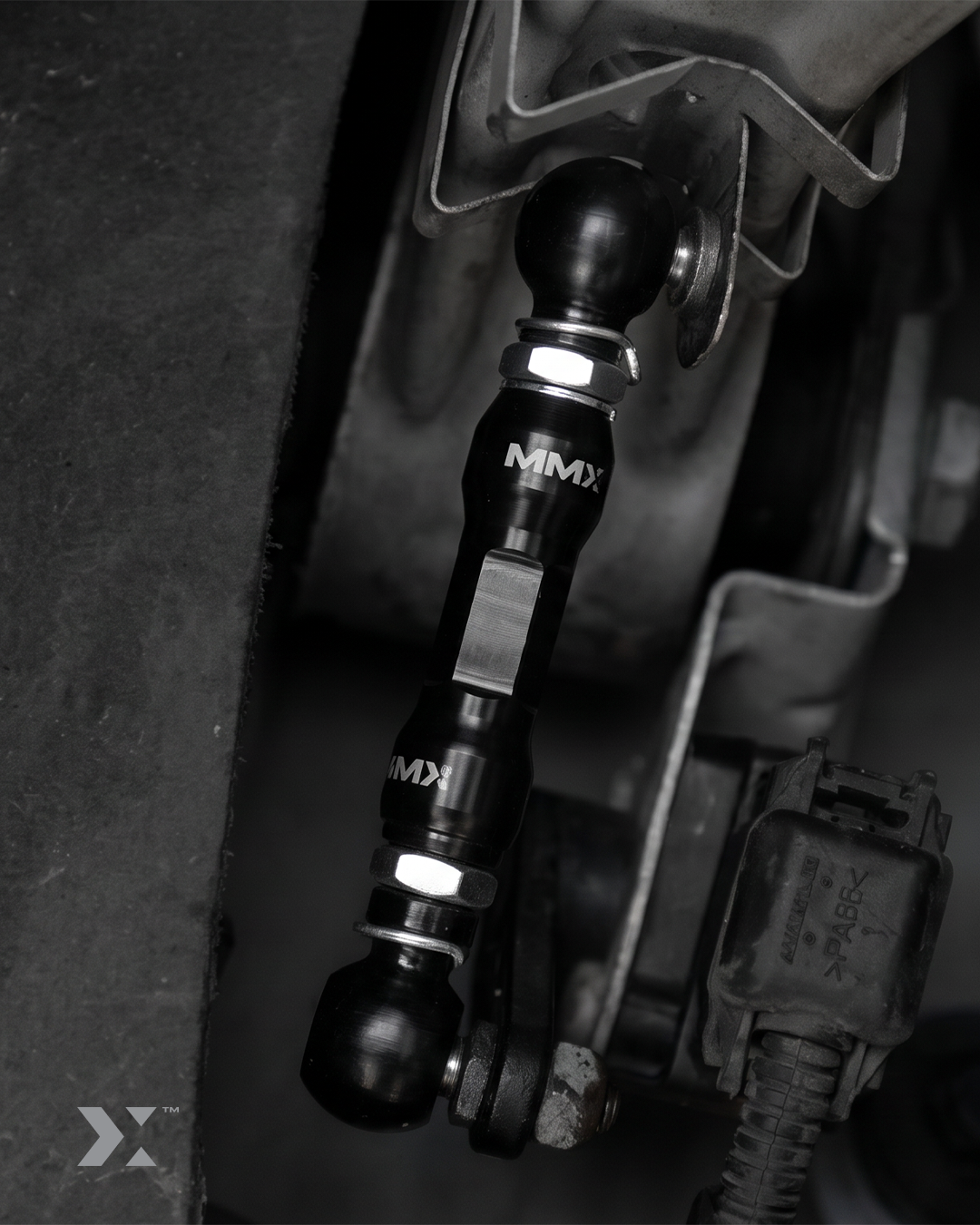 MMX adjustable air suspension lowering link set for BMW G05 X5 G06 X6 and G07 X7