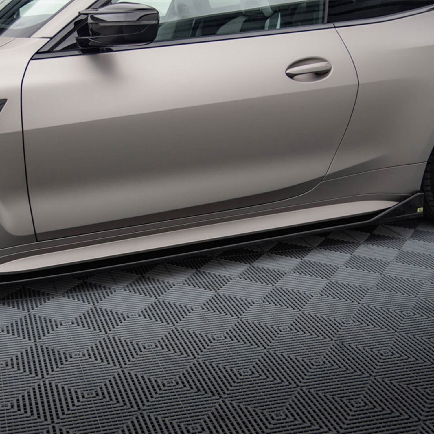 Maxton BMW G82 & G83 M4 V3 Gloss Black CSL Side Skirts