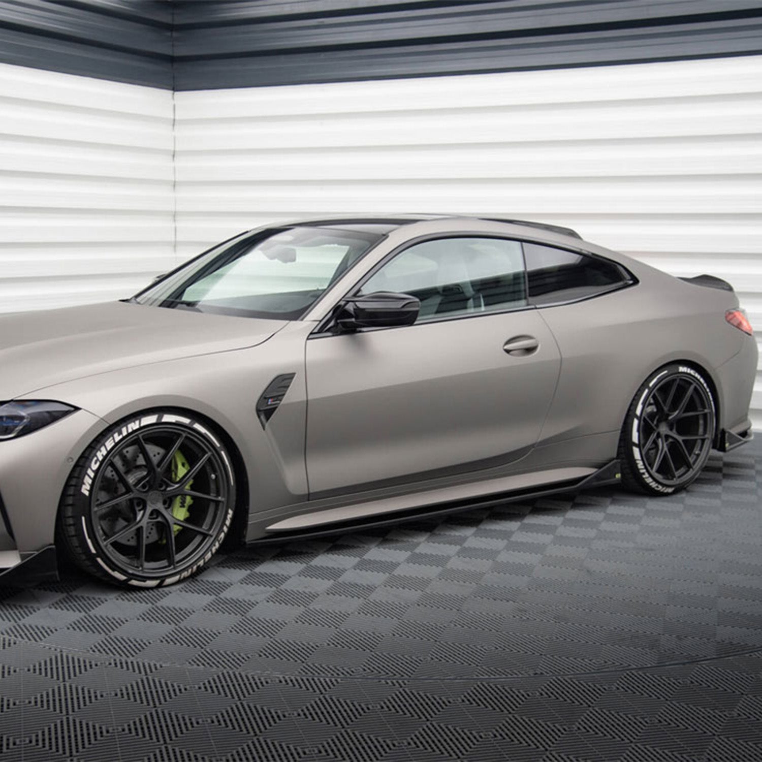 Maxton BMW G82 & G83 M4 V3 Gloss Black CSL Side Skirts