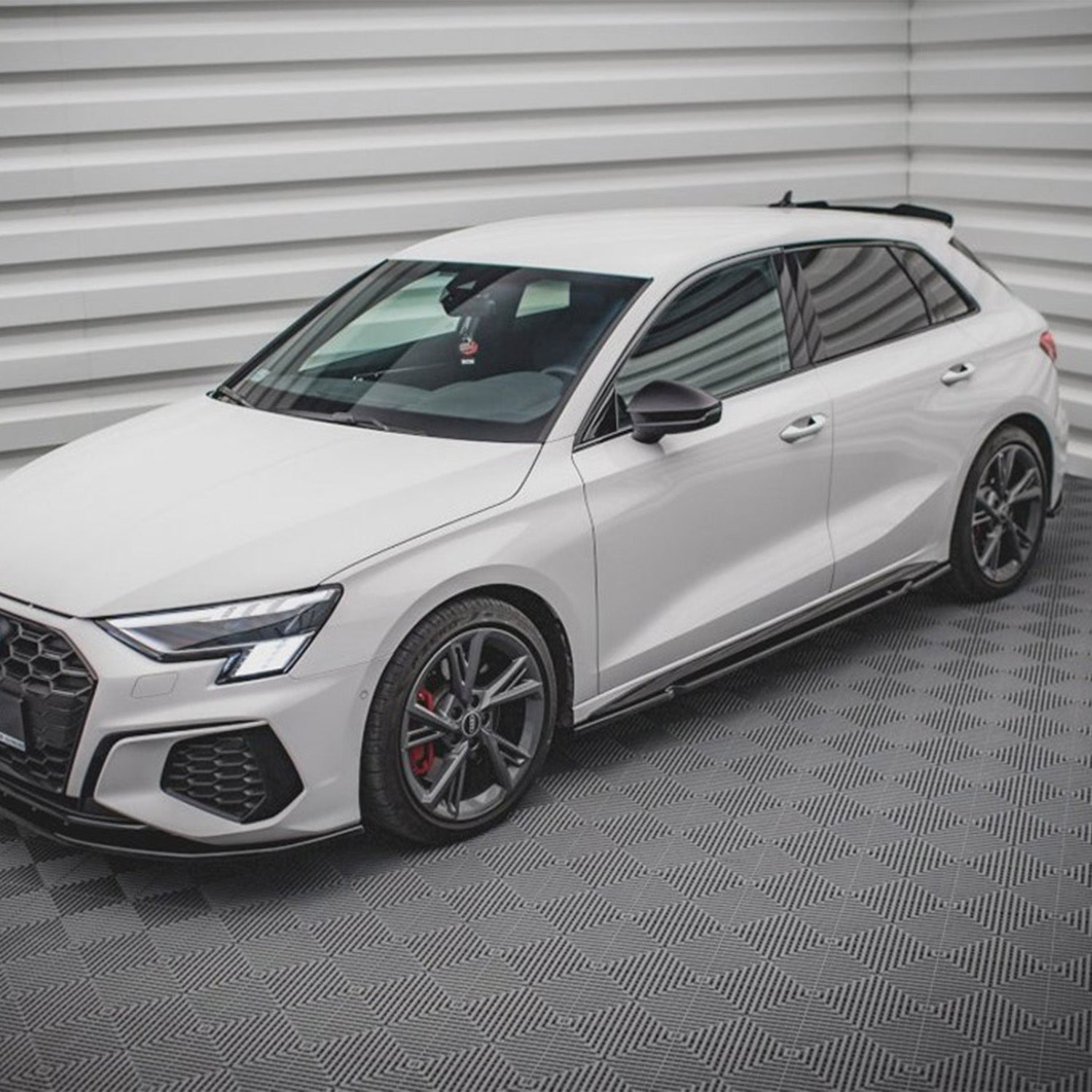 Maxton Design Audi S3 8Y Gloss Black Side Skirts