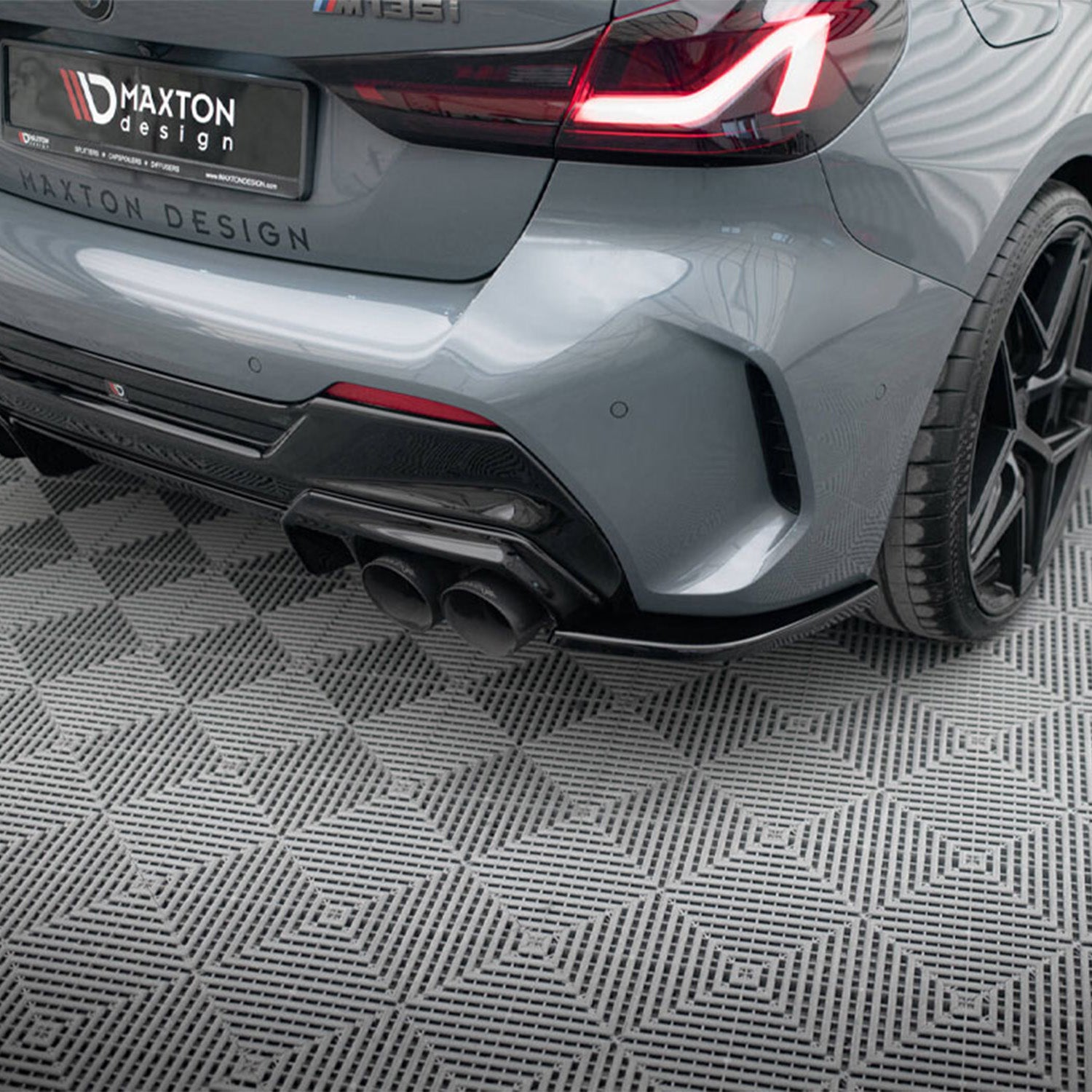 Maxton Design BMW F40 M135i V3 Rear Side Splitters