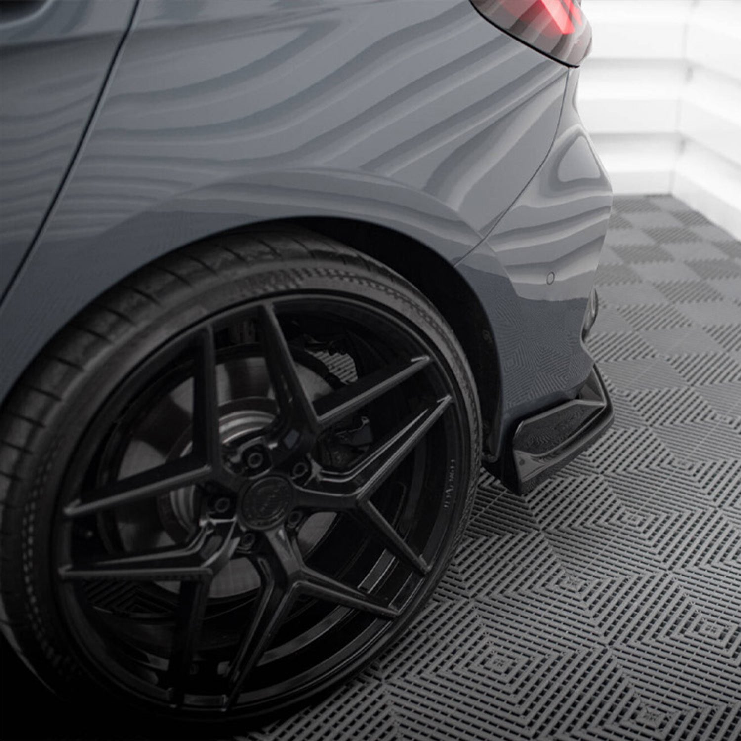 Maxton Design BMW F40 M135i V4 Rear Side Splitters