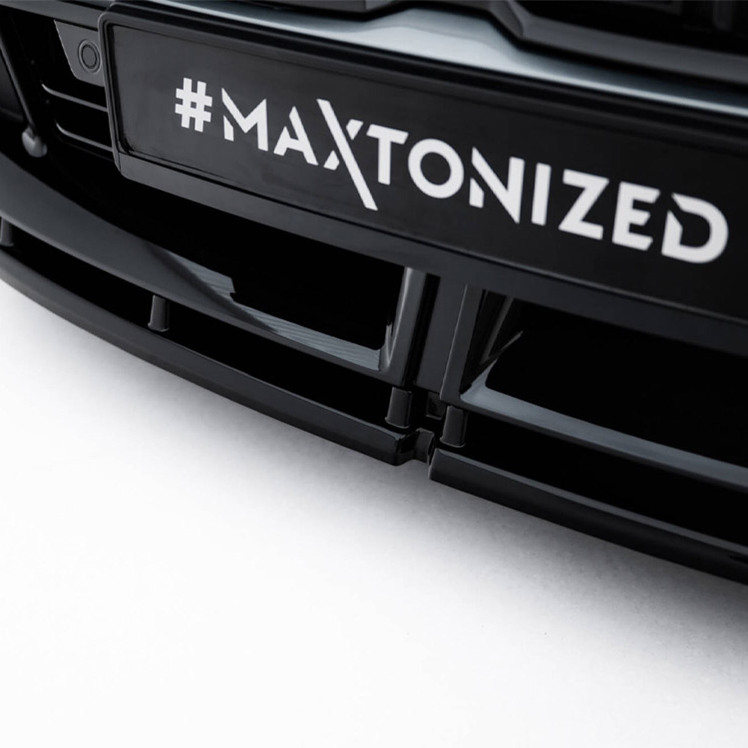 Maxton Design BMW F70 M135 V1 Gloss Black Full Body Kit