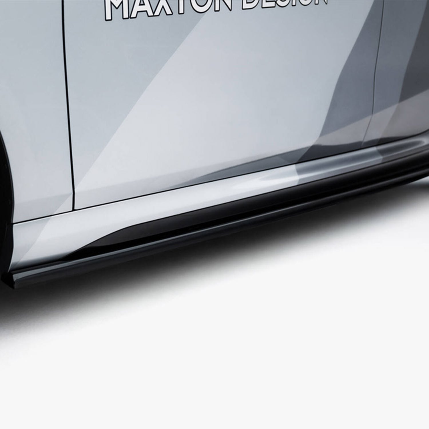 Maxton Design BMW F70 M135 V1 Gloss Black Full Body Kit