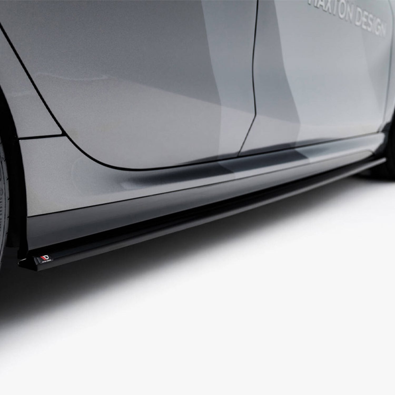 Maxton Design BMW F70 M135 V1 Gloss Black Full Body Kit