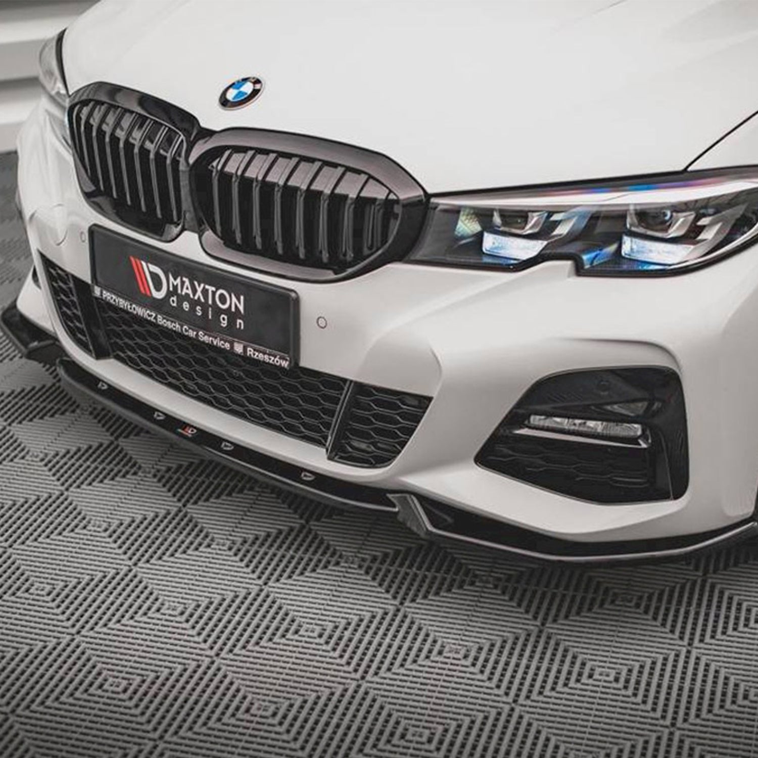 Maxton Design BMW G20 G21 3 Series V4 Gloss Black Front Lip