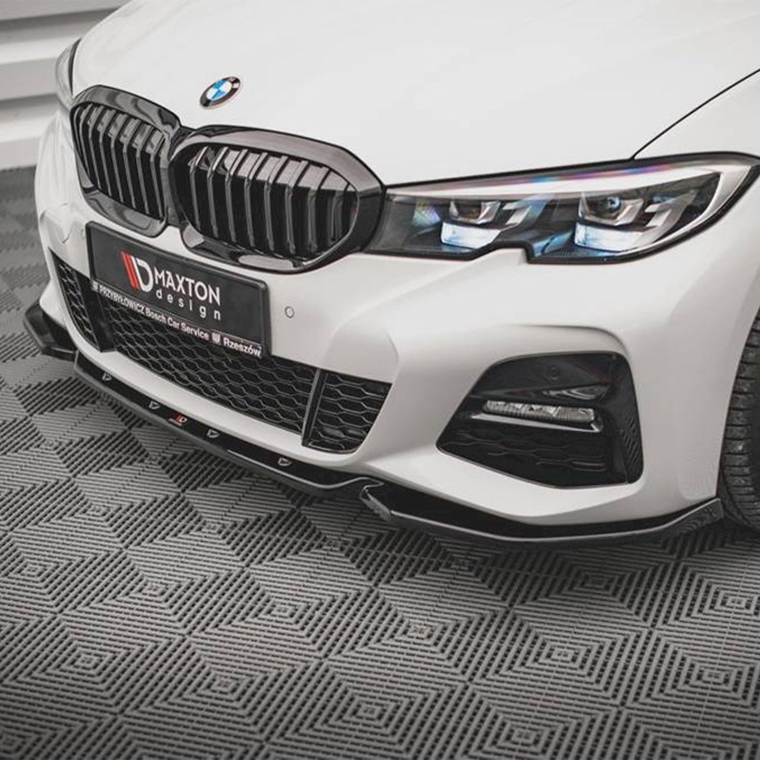 Maxton Design BMW G20 G21 3 Series V5 Gloss Black Front Lip
