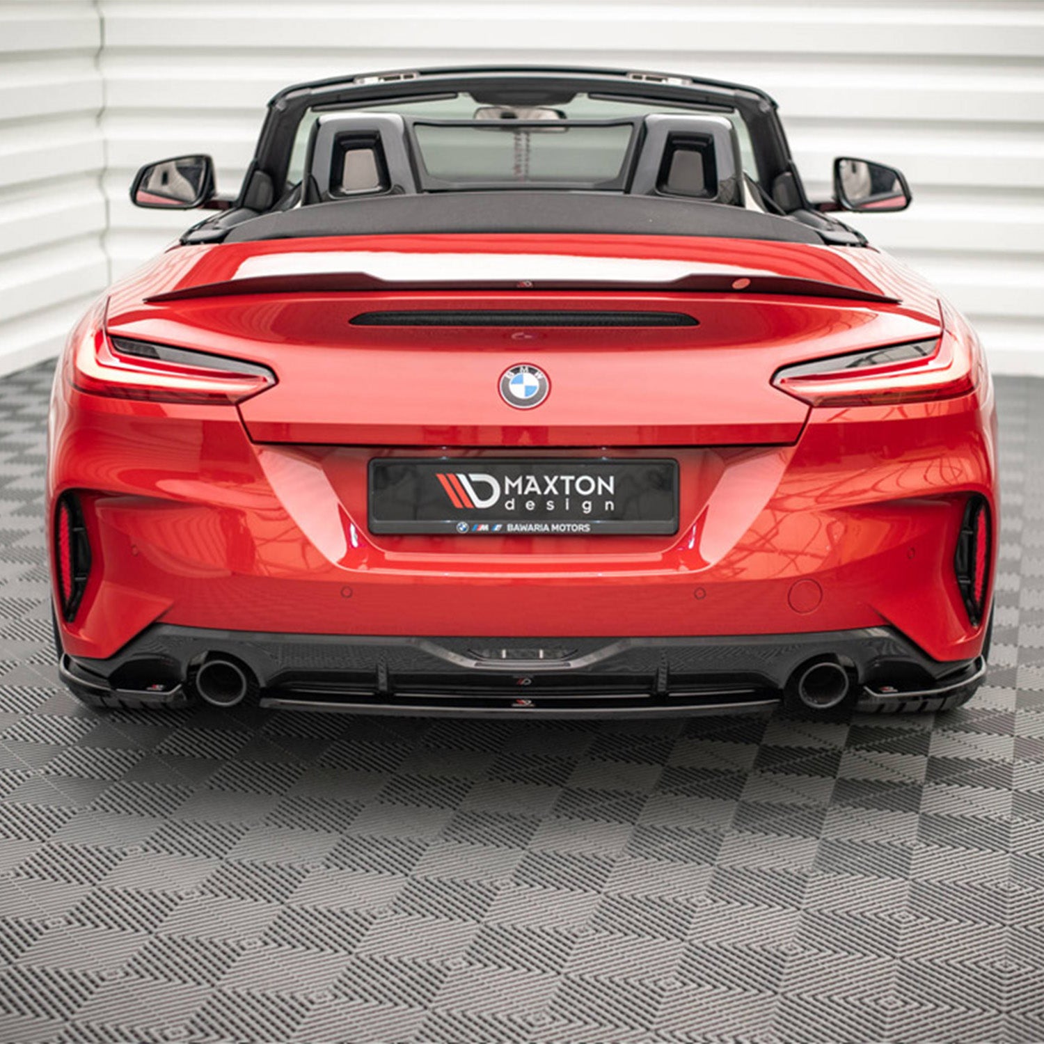 Maxton Design BMW G29 Z4 Gloss Black Central Rear Diffuser