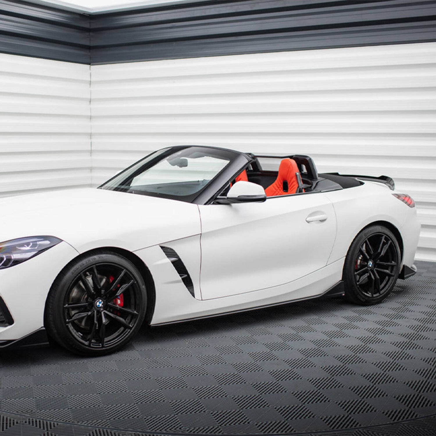 Maxton Design BMW G29 Z4 LCI Gloss Black Side Skirts
