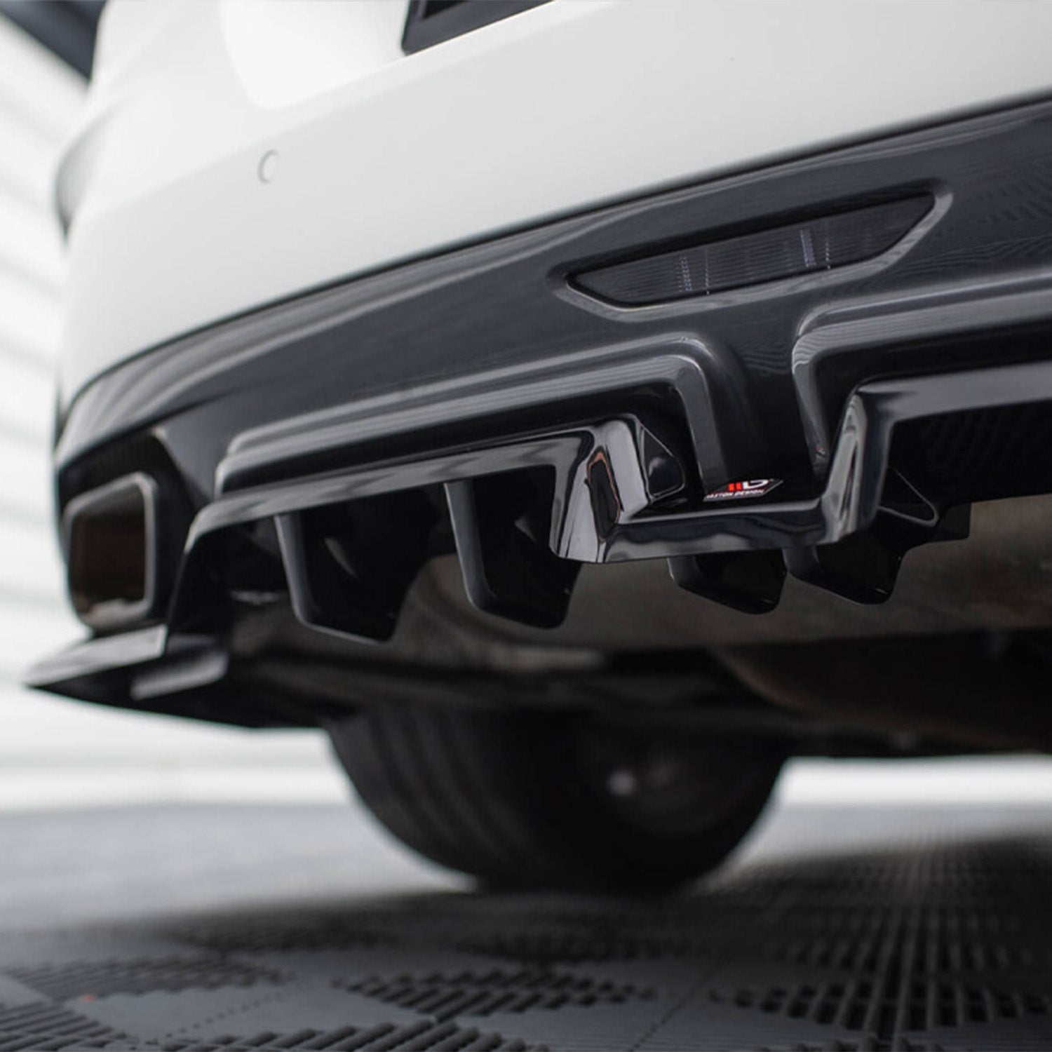Maxton Design BMW G29 Z4 M40i LCI Gloss Black Rear Diffuser