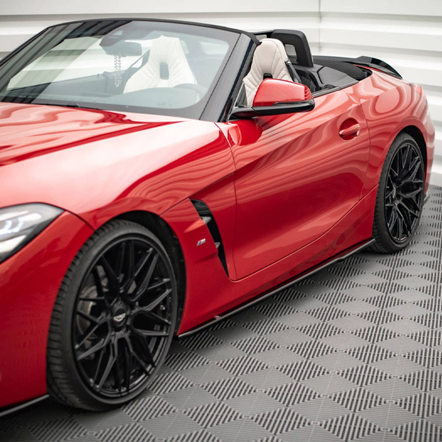 Maxton Design BMW G29 Z4 Roadster Gloss Black Side Skirts