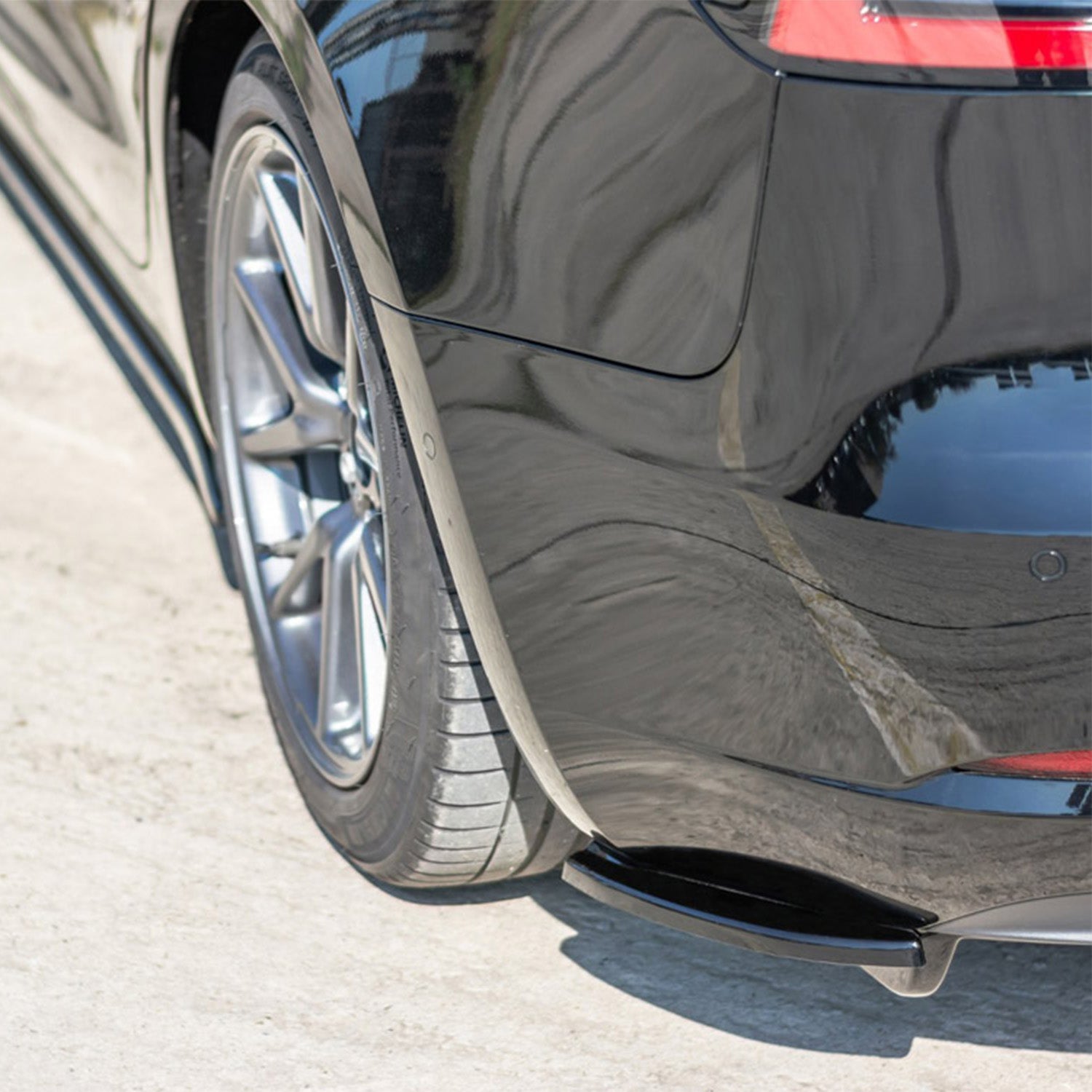 Maxton Design Tesla Model 3 V1 Rear Side Splitters In Gloss Black