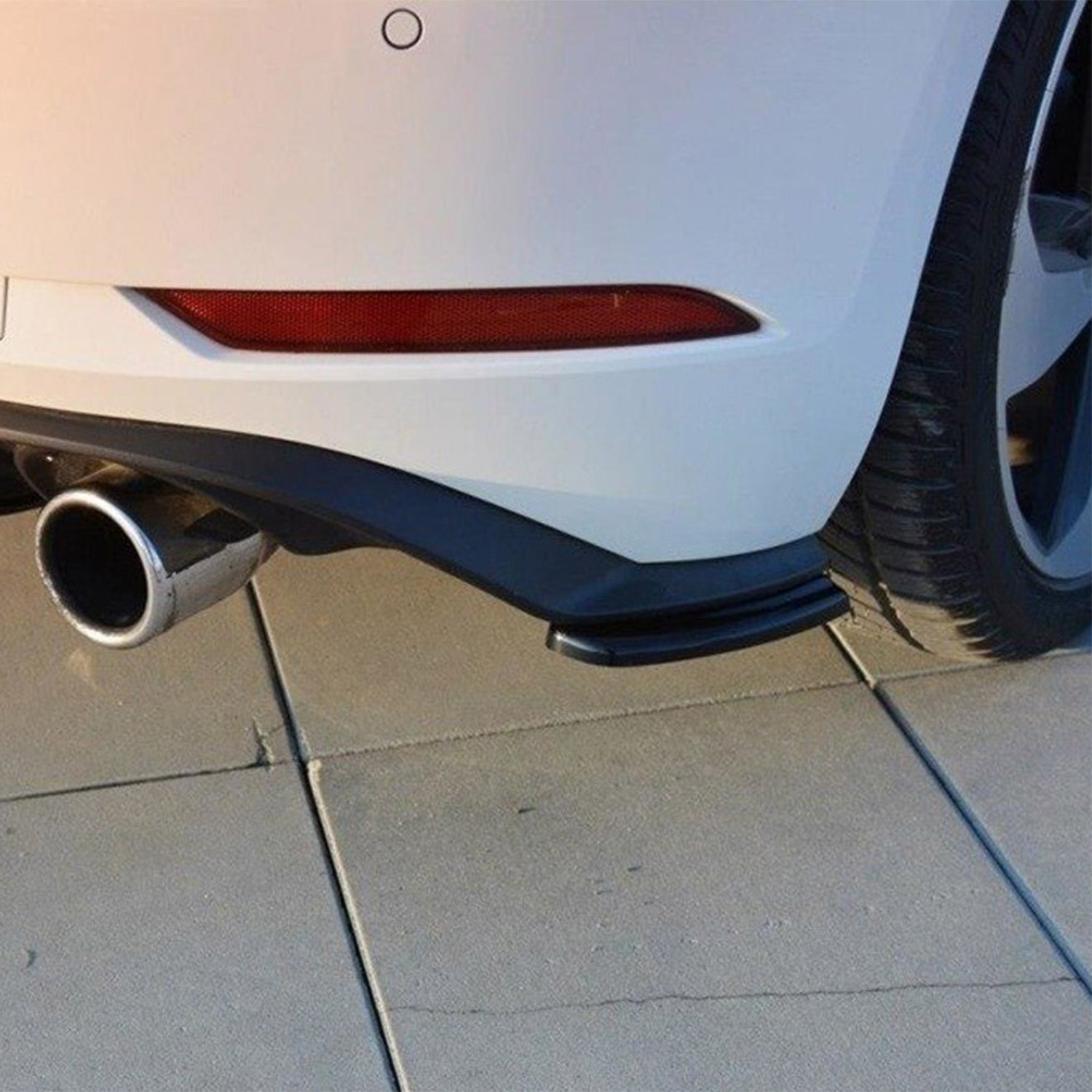 Maxton Design VW Golf GTI Mk7.5 Gloss Black Rear Side Splitters VW-GO-7F-GTI-RSD1G