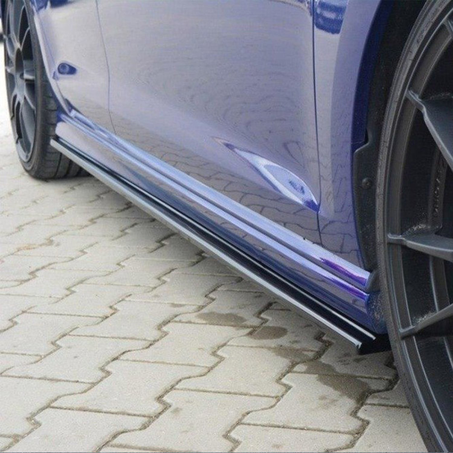 Maxton Design VW Golf R Mk7 Gloss Black Side Skirts