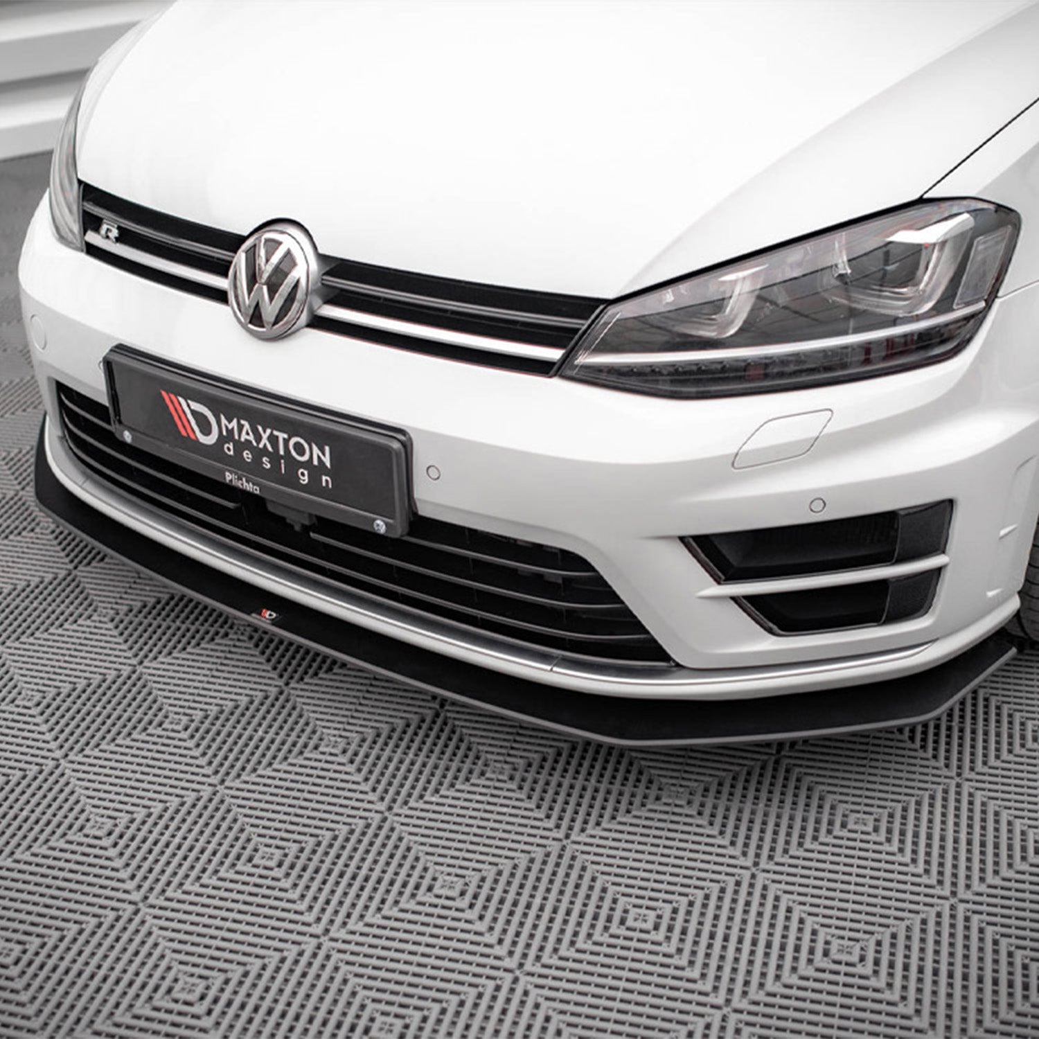 Maxton Design VW Golf R Mk7 V2 Street Pro Front Splitter