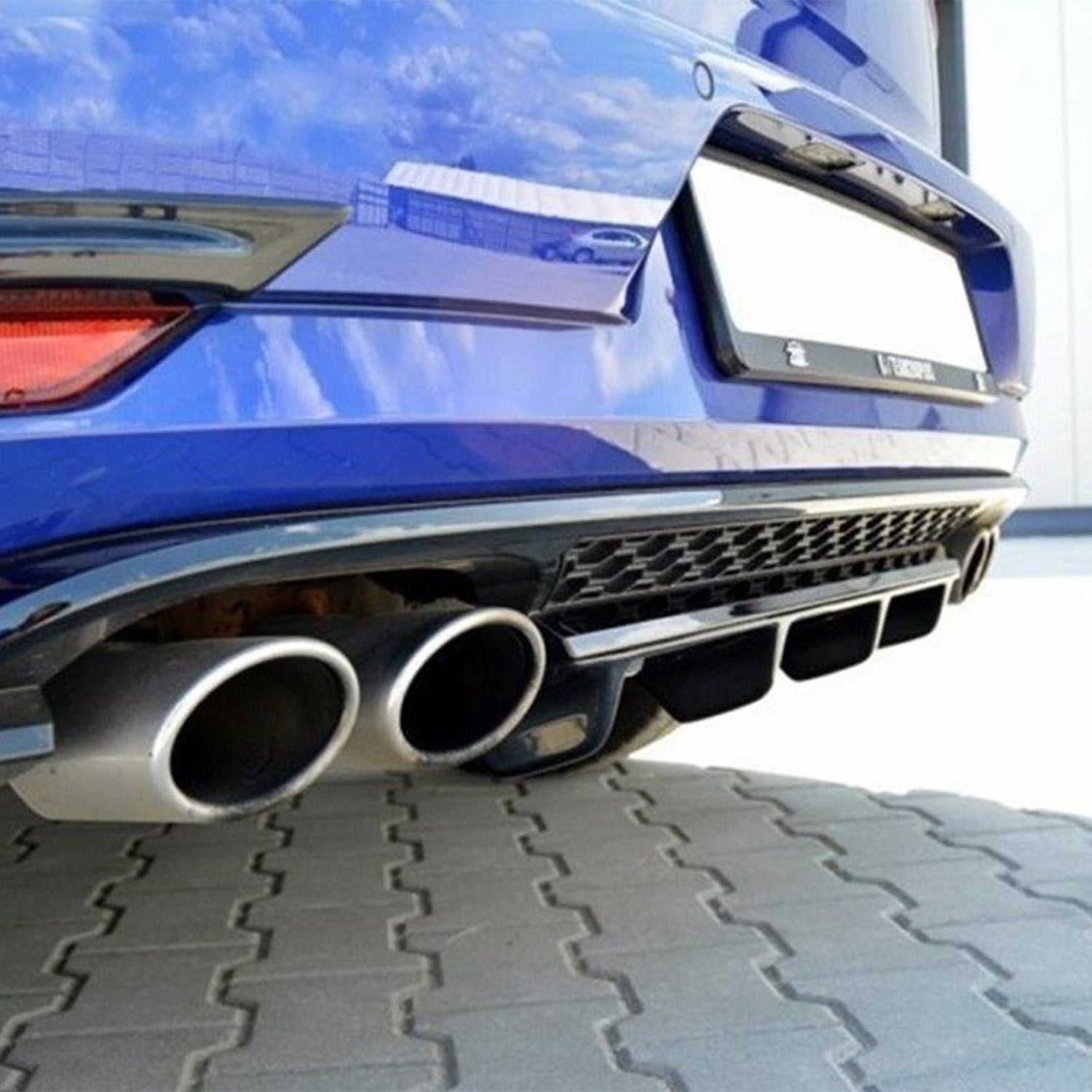 Maxton Design VW Golf R Mk7.5 Gloss Black Centre Rear Diffuser VW-GO-7F-R-RS2G