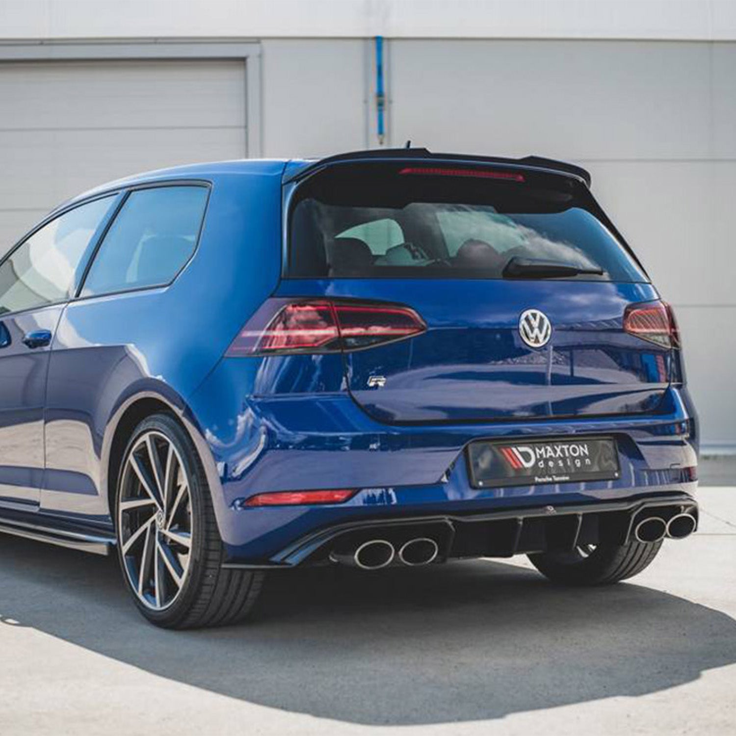 Maxton Design VW Golf R Mk7.5 V3 Gloss Black Rear Diffuser VW-GO-7F-R-RS3G