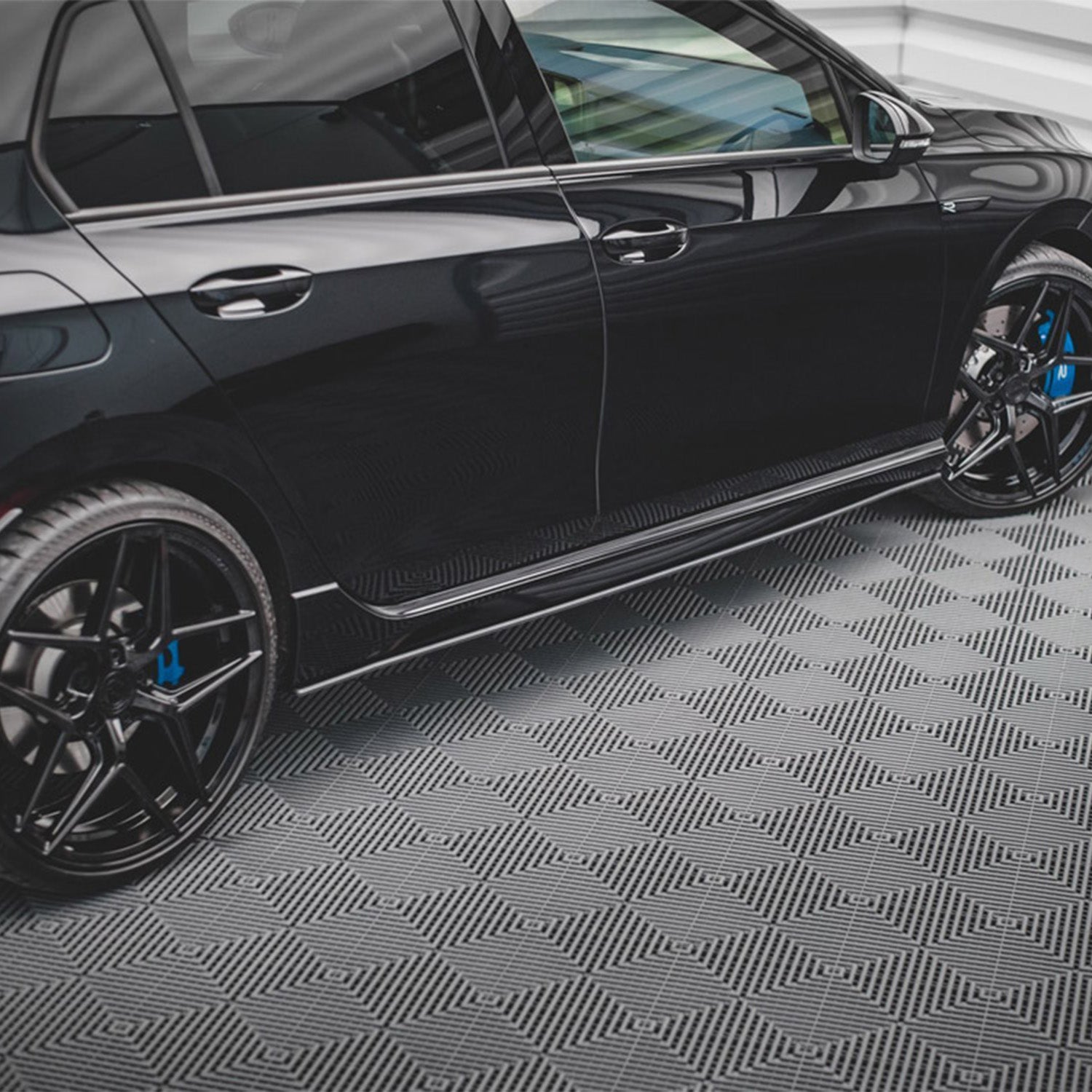 Maxton Design VW Golf R Mk8 Street Pro Black Side Skirts Fitted