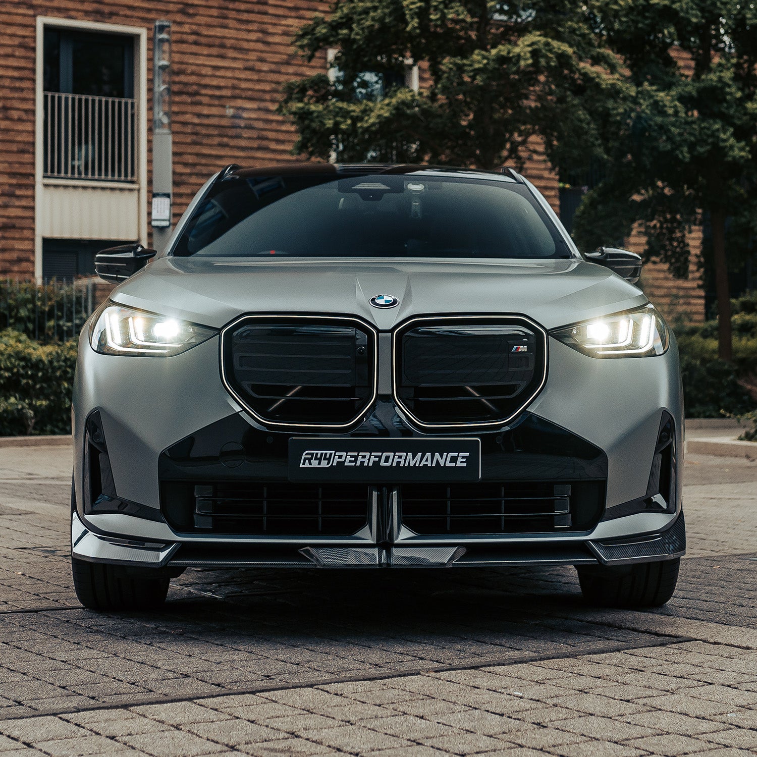 SooQoo BMW G45 X3 Front Splitter In Gloss Carbon Fibre