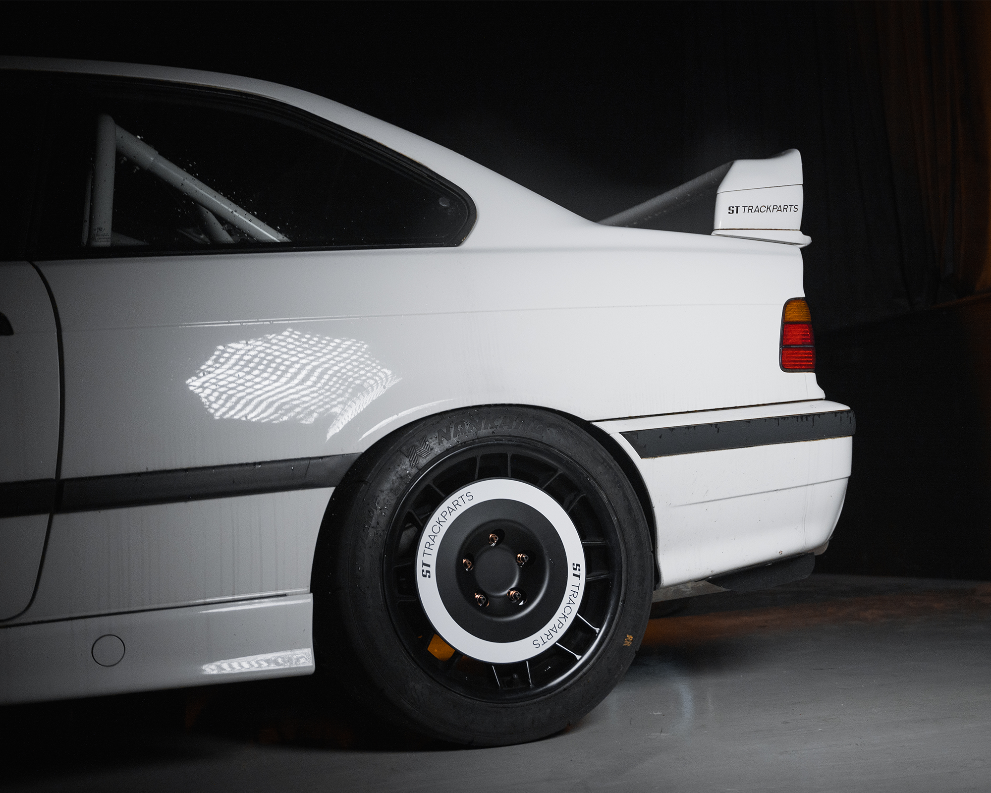 ST Trackparts AeroDiscs for 17" Protrack ONE / Motec Nitro / APEX ARC-8 / APEX ML-10RT BMW E36/E46