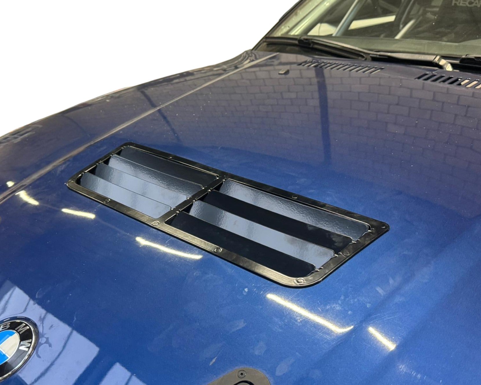 ST Trackparts BMW E36/E46 Hood Vents