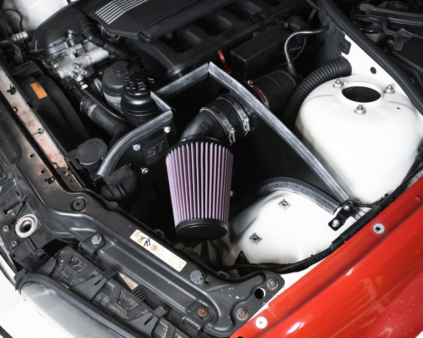 ST Trackparts BMW E46 Heatshield for Air filter (6-cylinder Non-M)