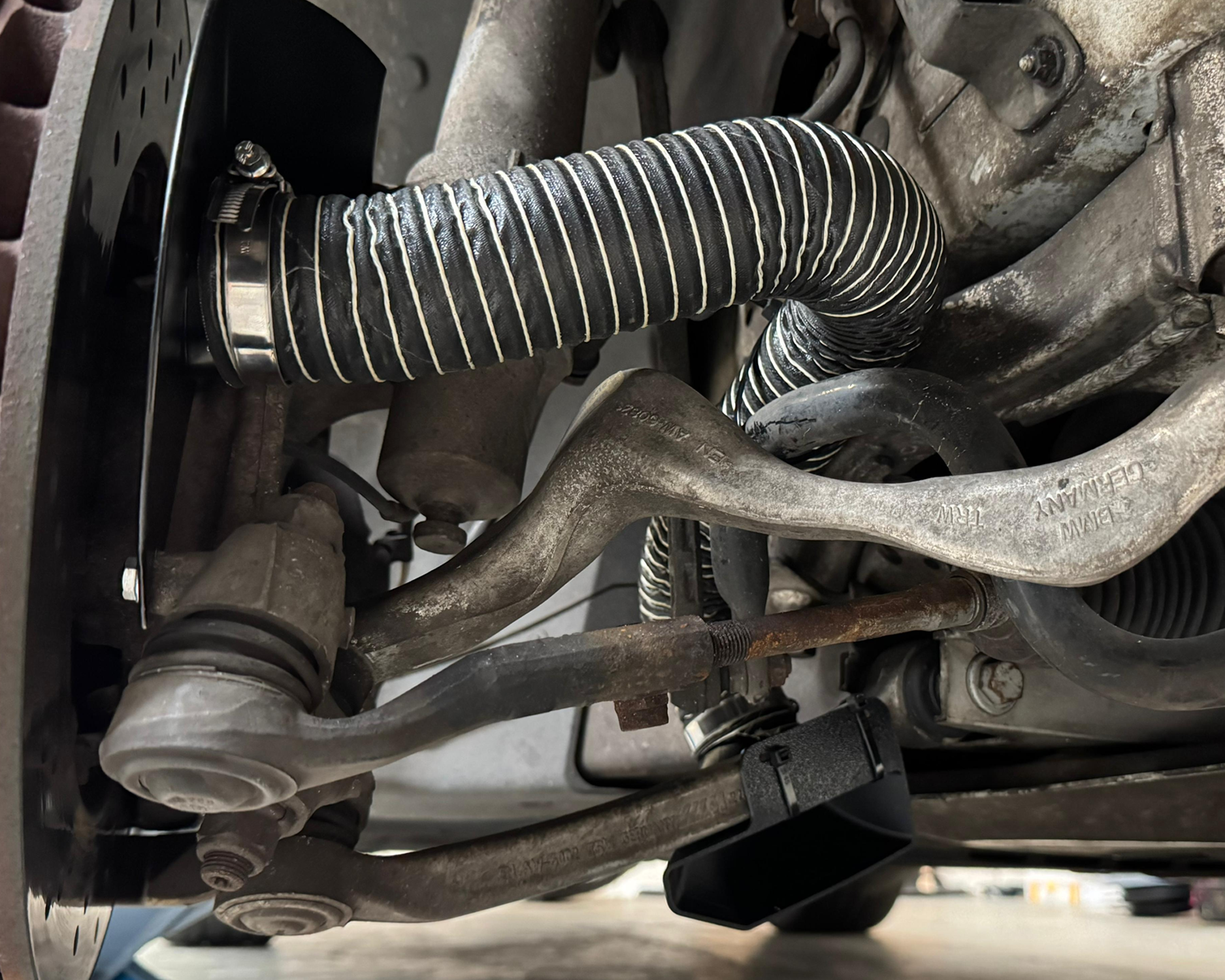 ST Trackparts BMW E8X / E9X Brake Cooling Kit Control Arm (High Flow) (Non-M)