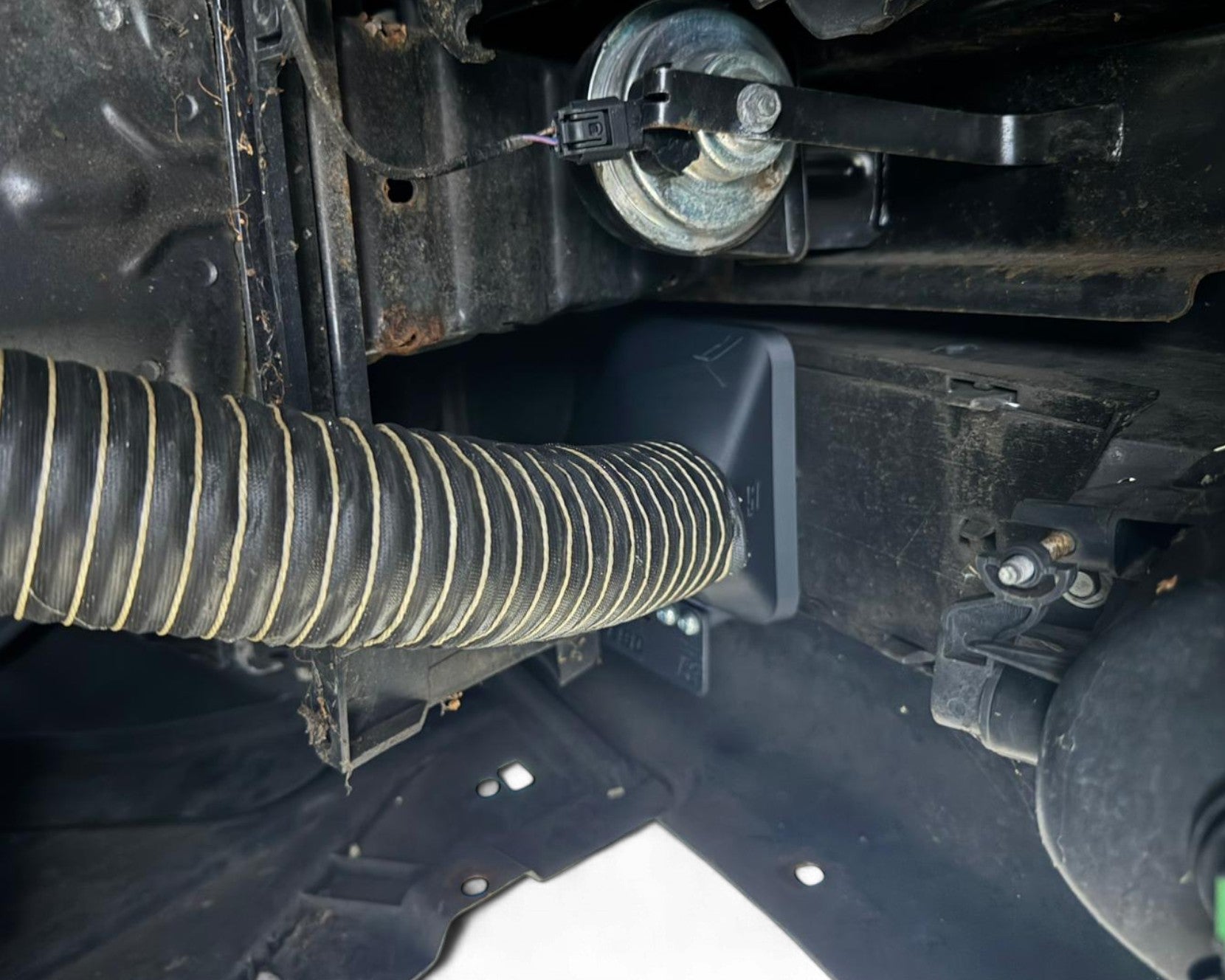 ST Trackparts BMW E90 E91 Brake Duct OEM-Style