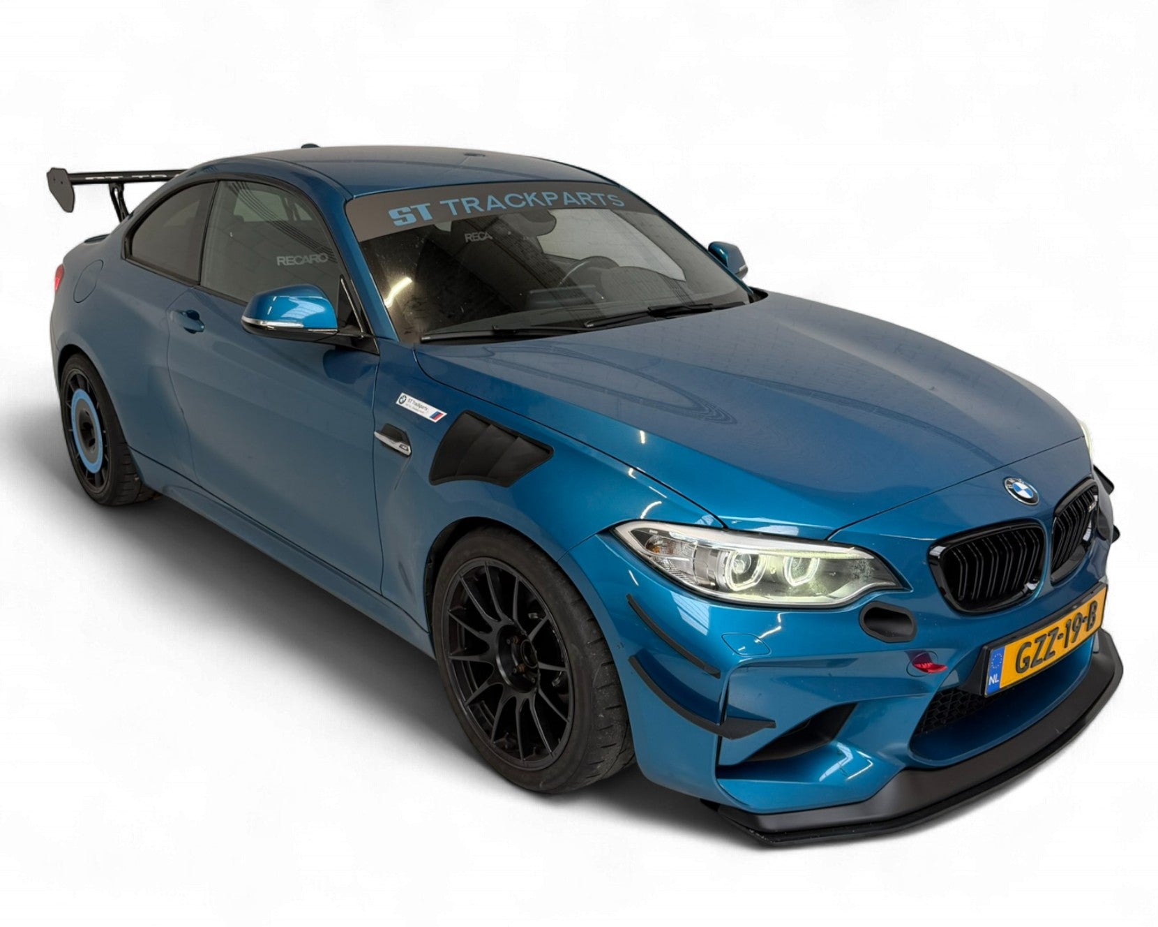 ST Trackparts BMW M2 F87 Fender Vents