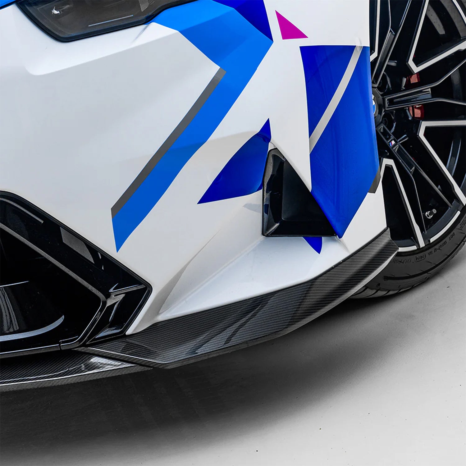 SooQoo BMW G90 & G99 M5 Carbon Fibre SQ-A Front Splitter