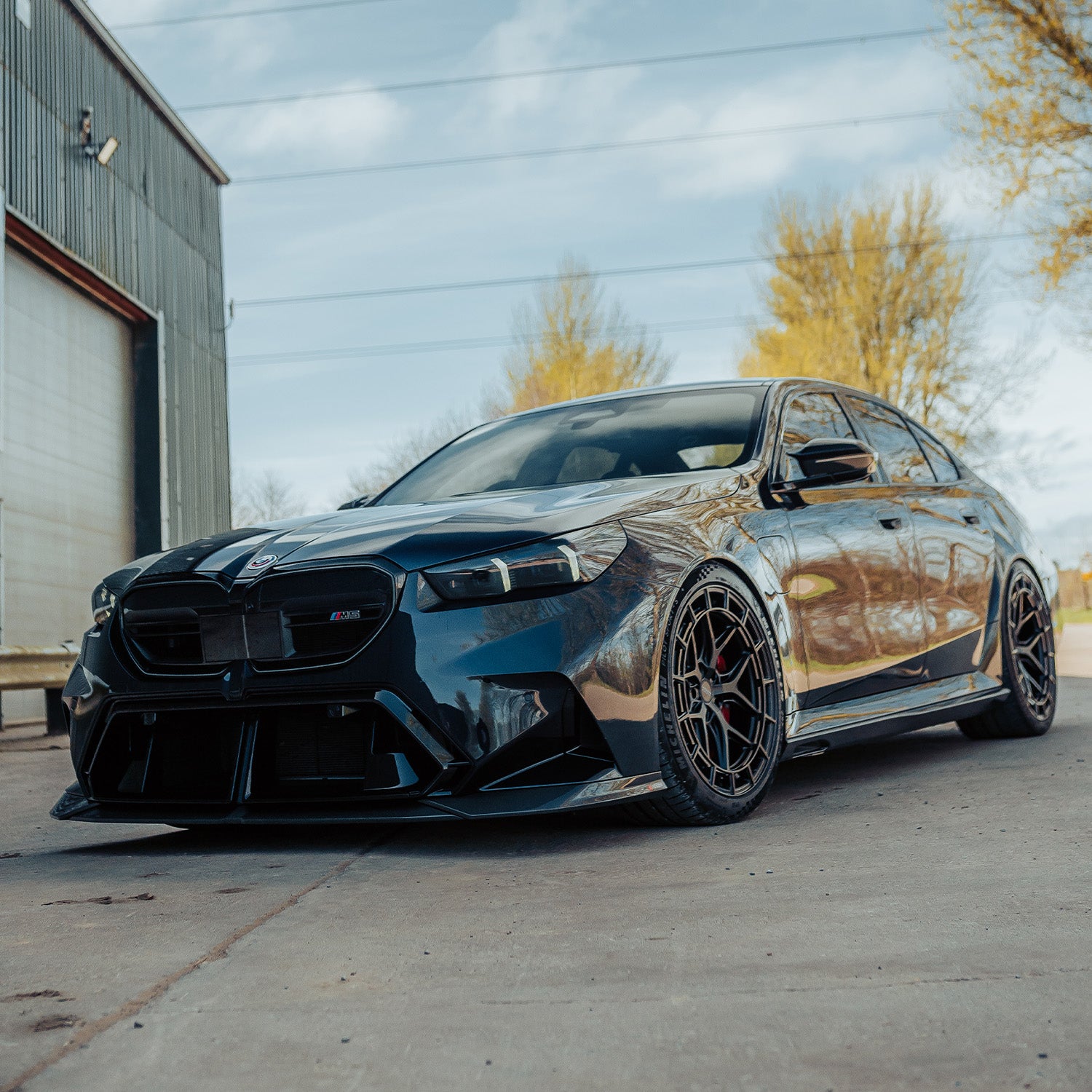 SooQoo BMW G90 & G99 M5 Carbon Fibre SQ-A Front Splitter