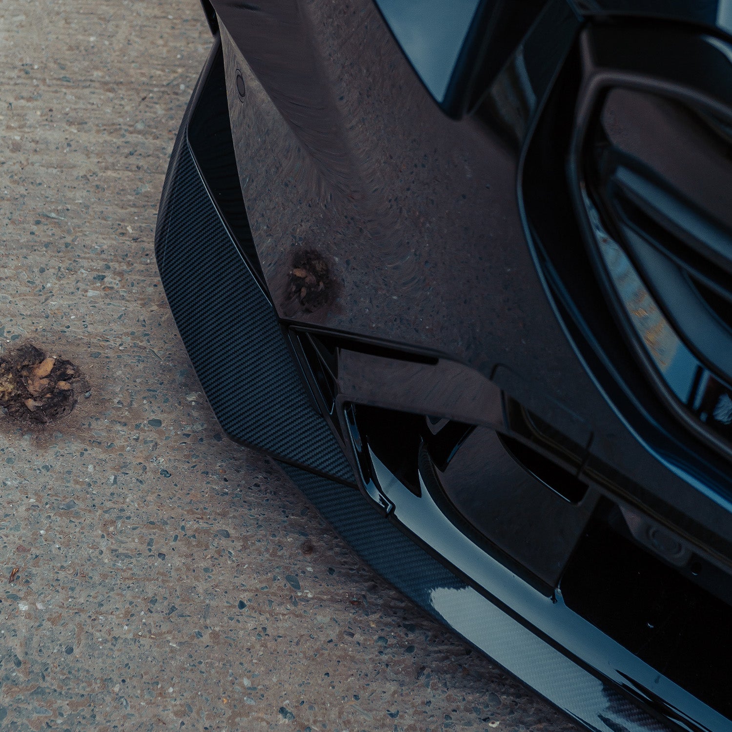 SooQoo BMW G90 & G99 M5 Carbon Fibre SQ-A Front Splitter