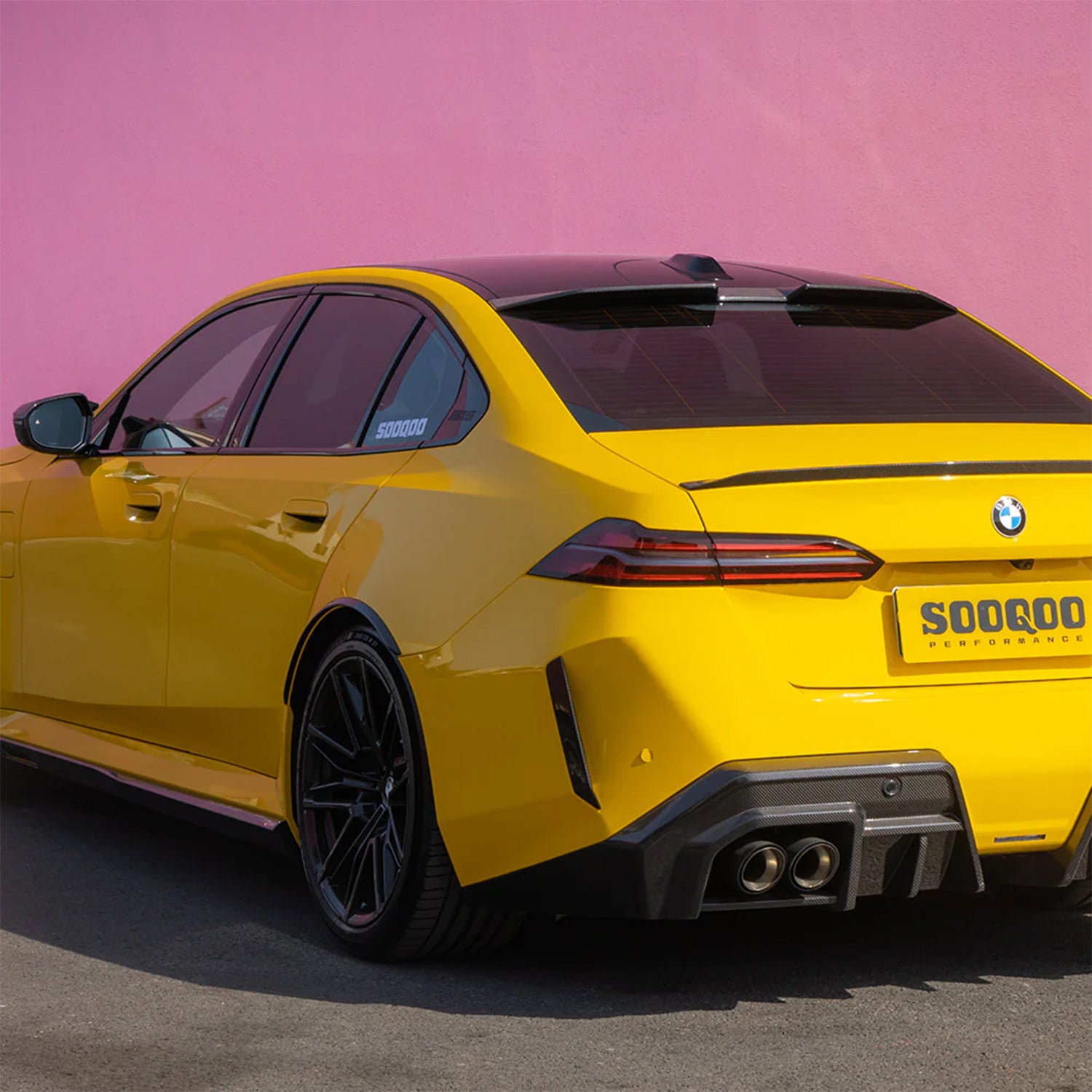 SooQoo BMW G90 & G99 M5 Carbon Fibre Reflector Trims