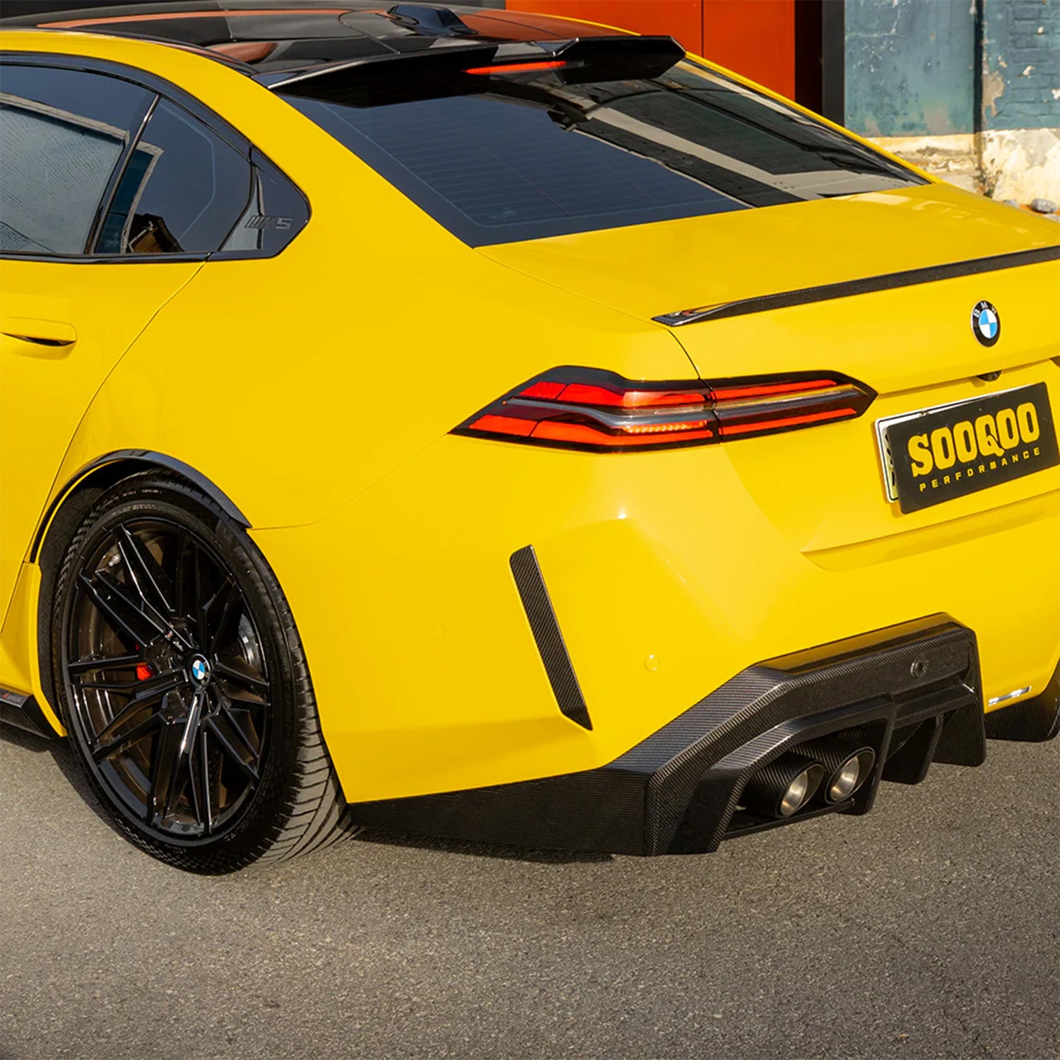 SooQoo BMW G90 & G99 M5 Carbon Fibre Reflector Trims