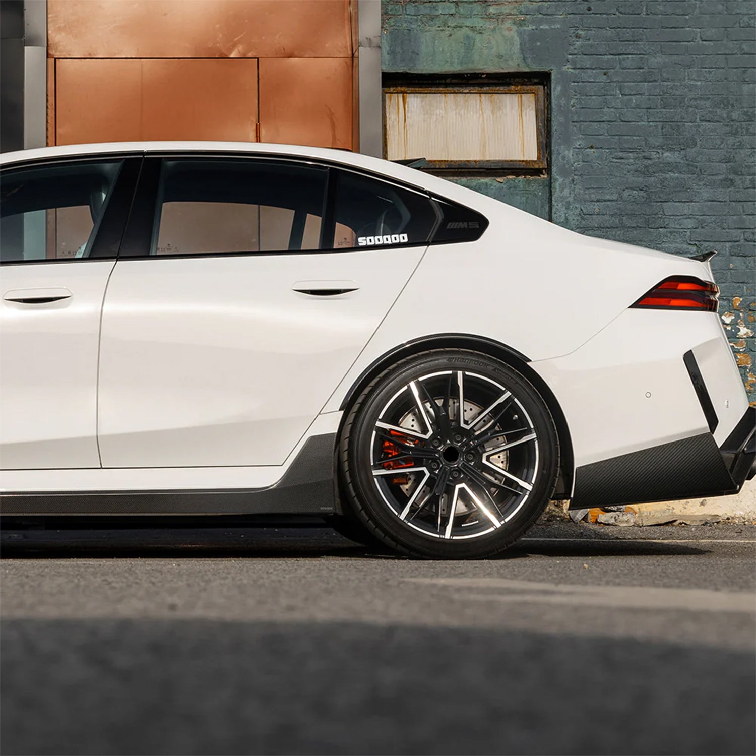 SooQoo BMW G90 & G99 M5 Carbon Fibre SQ-B Side Skirts