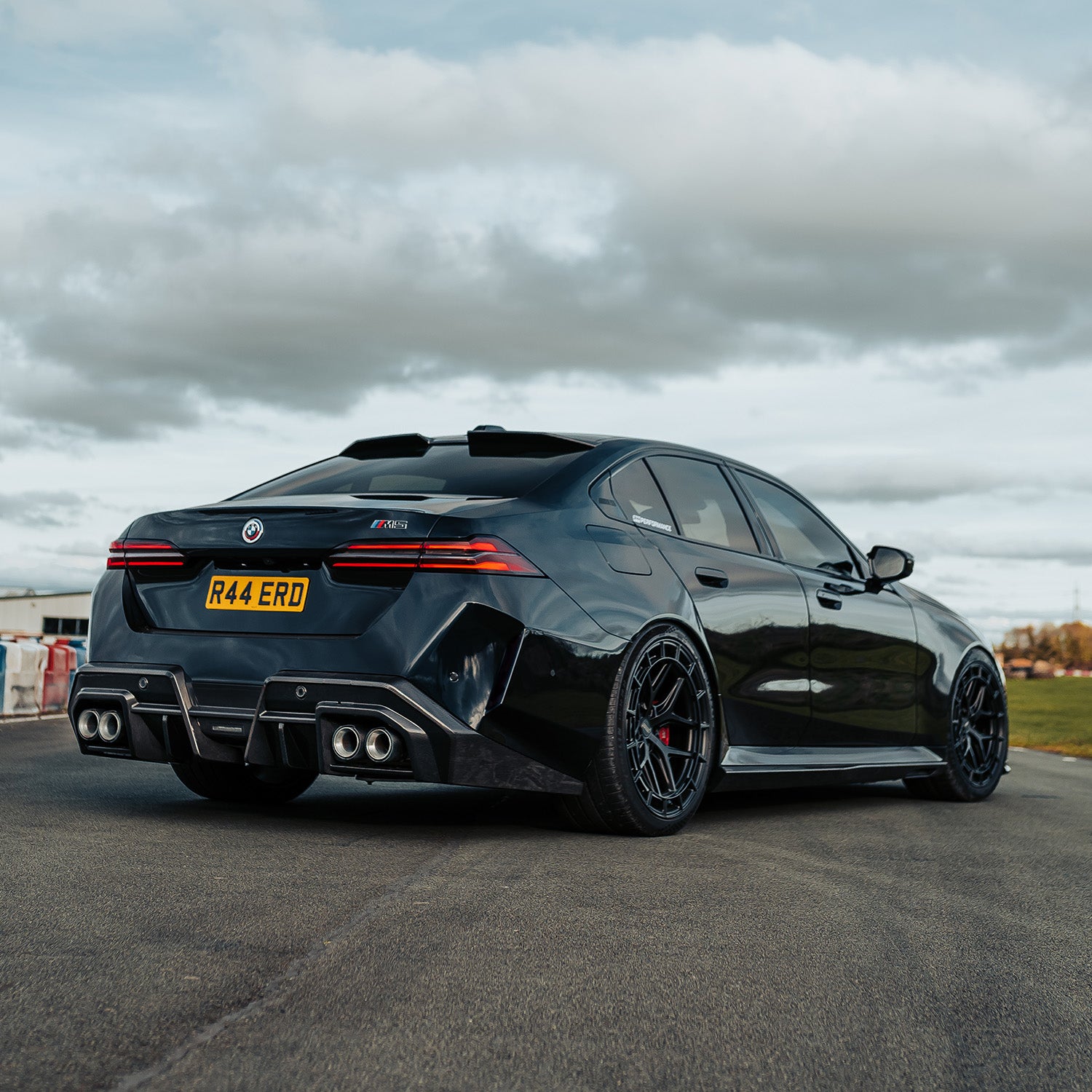 SooQoo BMW G90 & G99 M5 SQ-A Side Skirts In Gloss Carbon Fibre