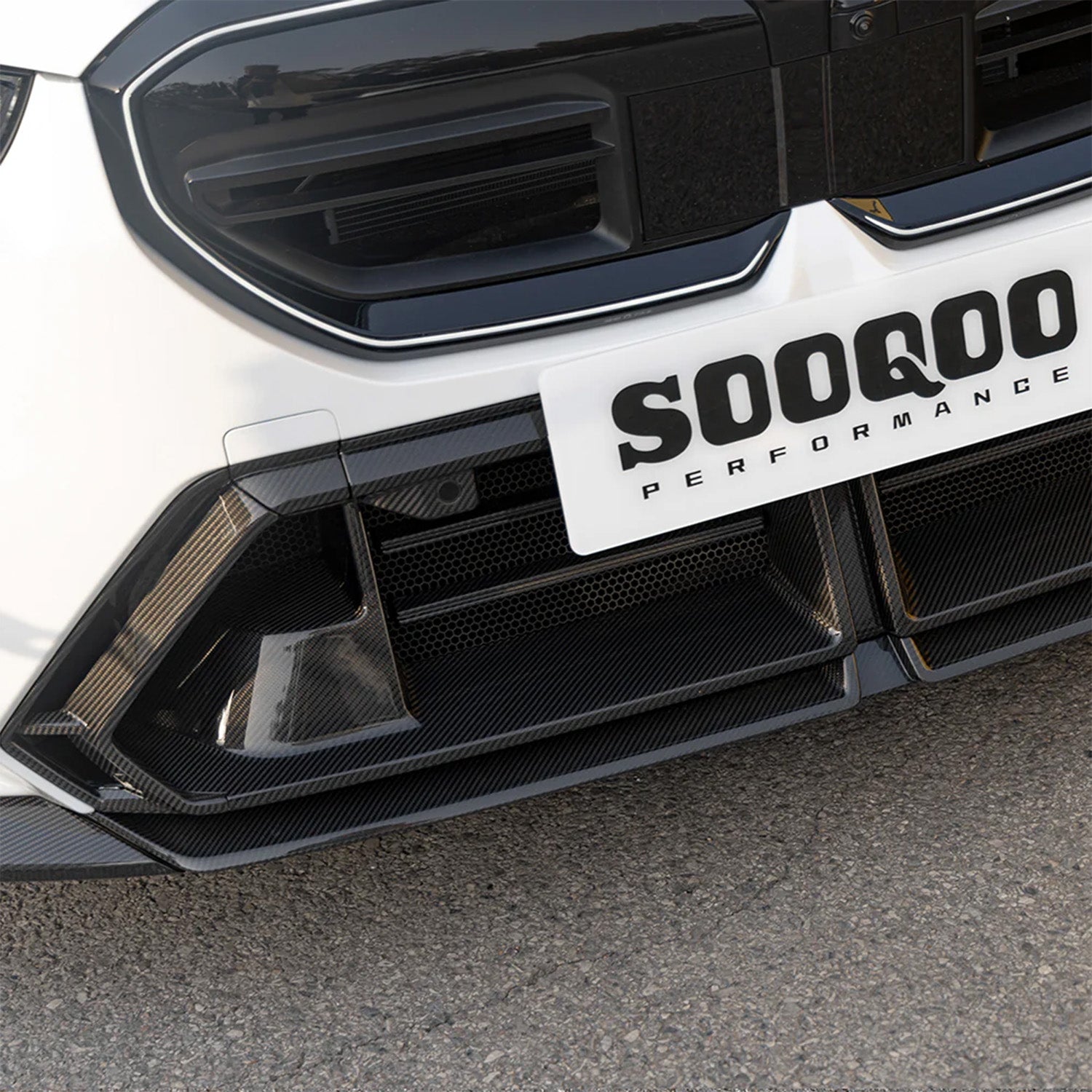 SooQoo BMW G90 & G99 M5 Gloss Carbon Fibre Bumper Trim