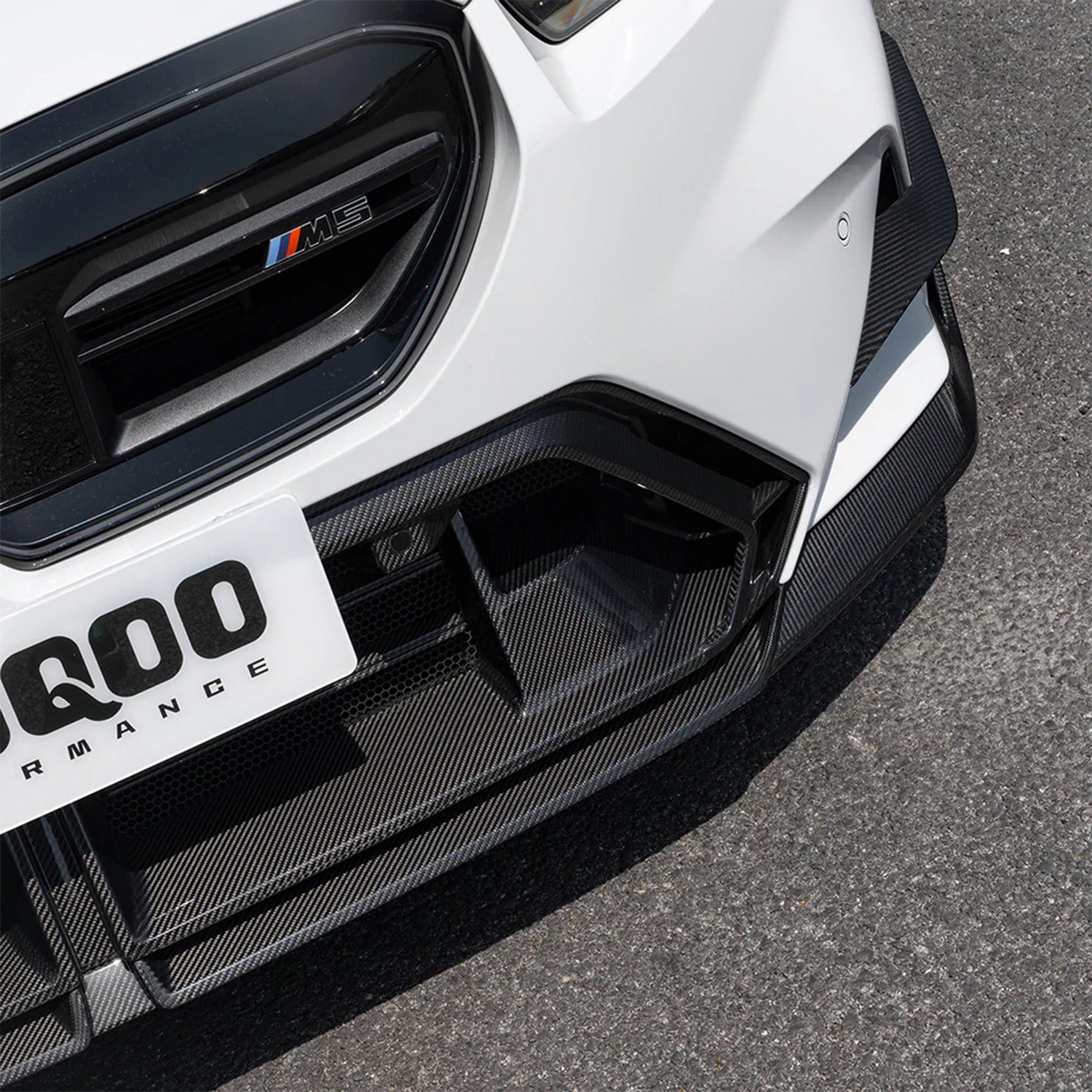 SooQoo BMW G90 & G99 M5 Gloss Carbon Fibre Bumper Trim